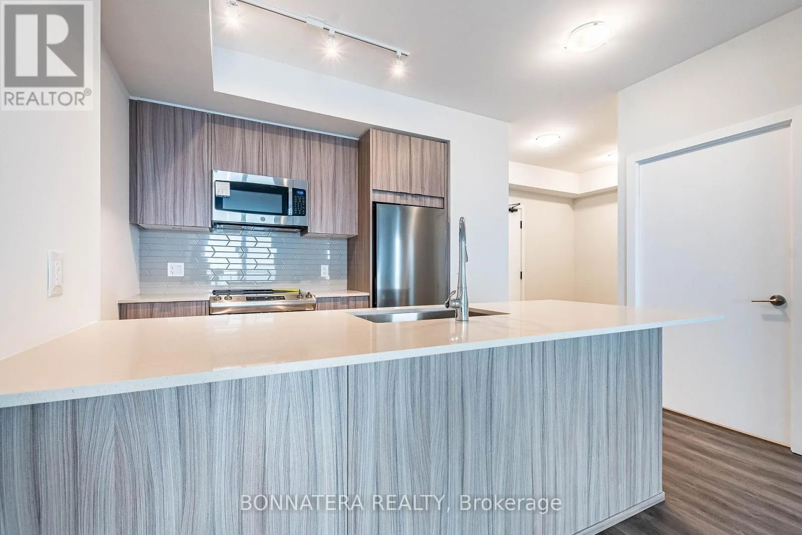 3302 - 4130 PARKSIDE VILLAGE DRIVE