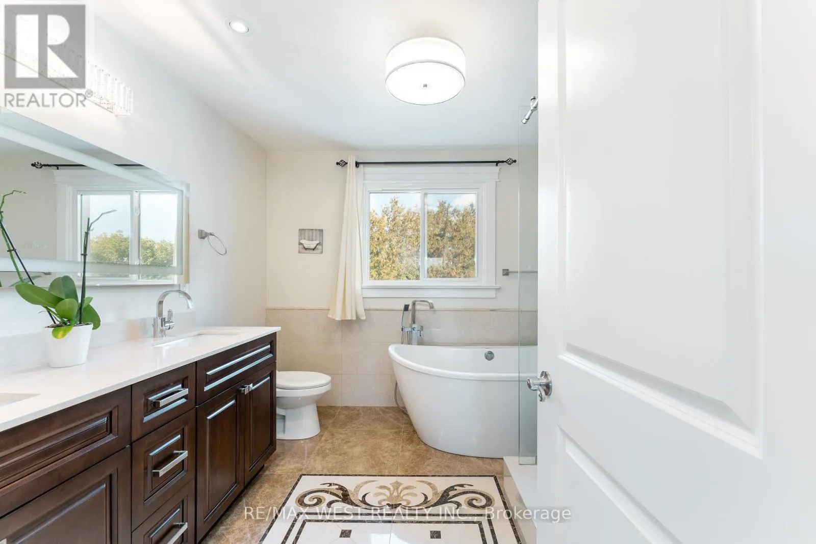 70 WHEATSHEAF CRESCENT