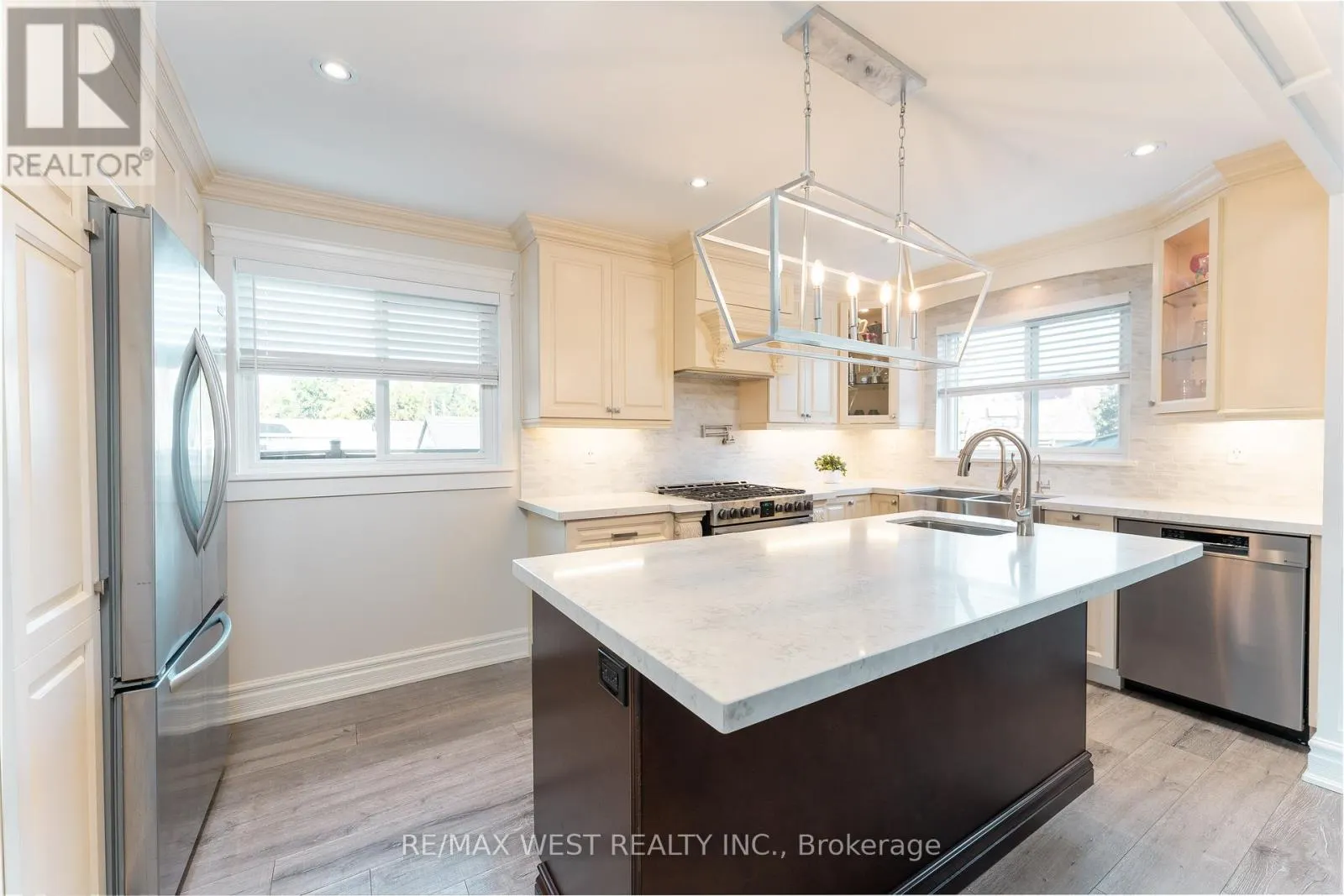 70 WHEATSHEAF CRESCENT