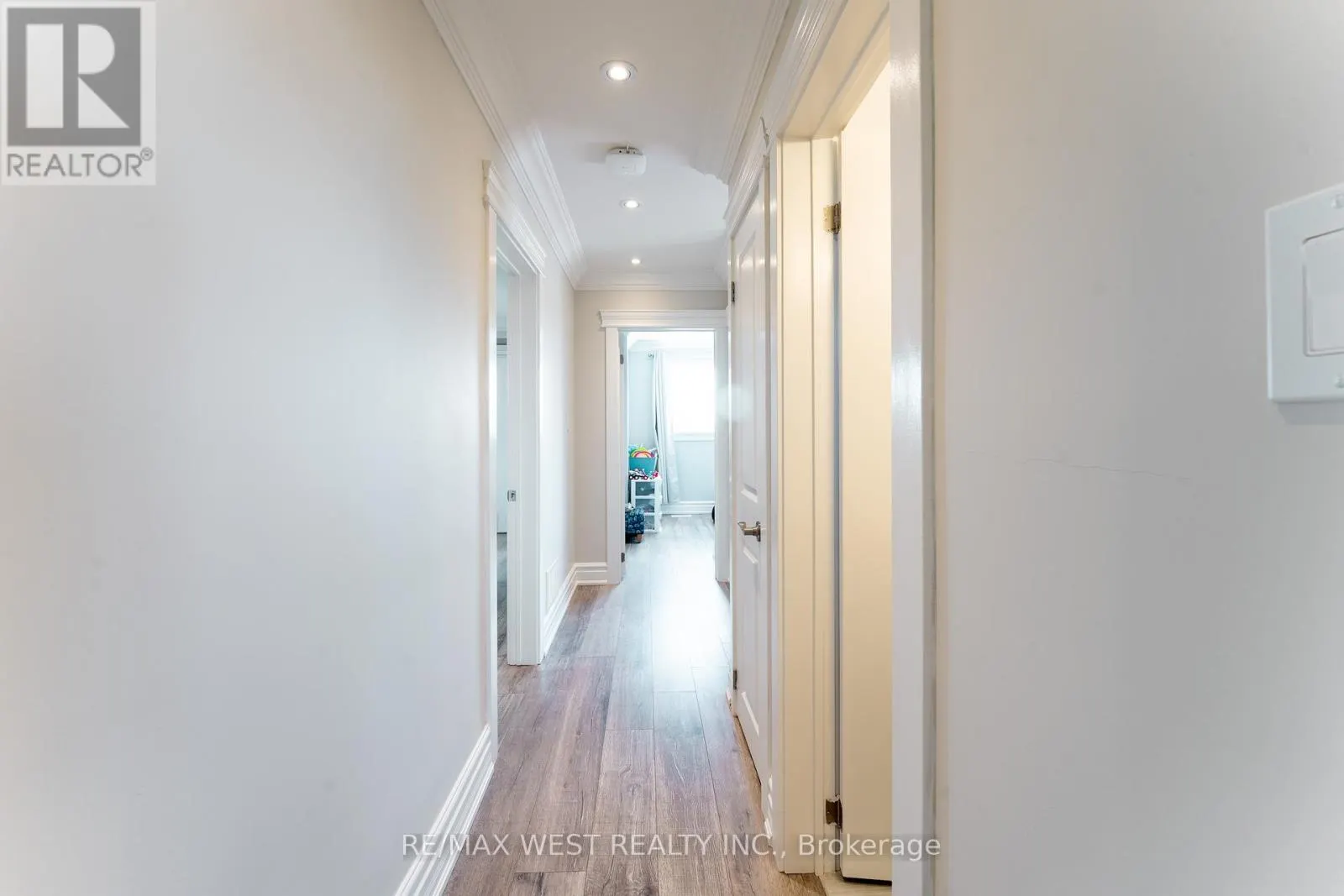70 WHEATSHEAF CRESCENT