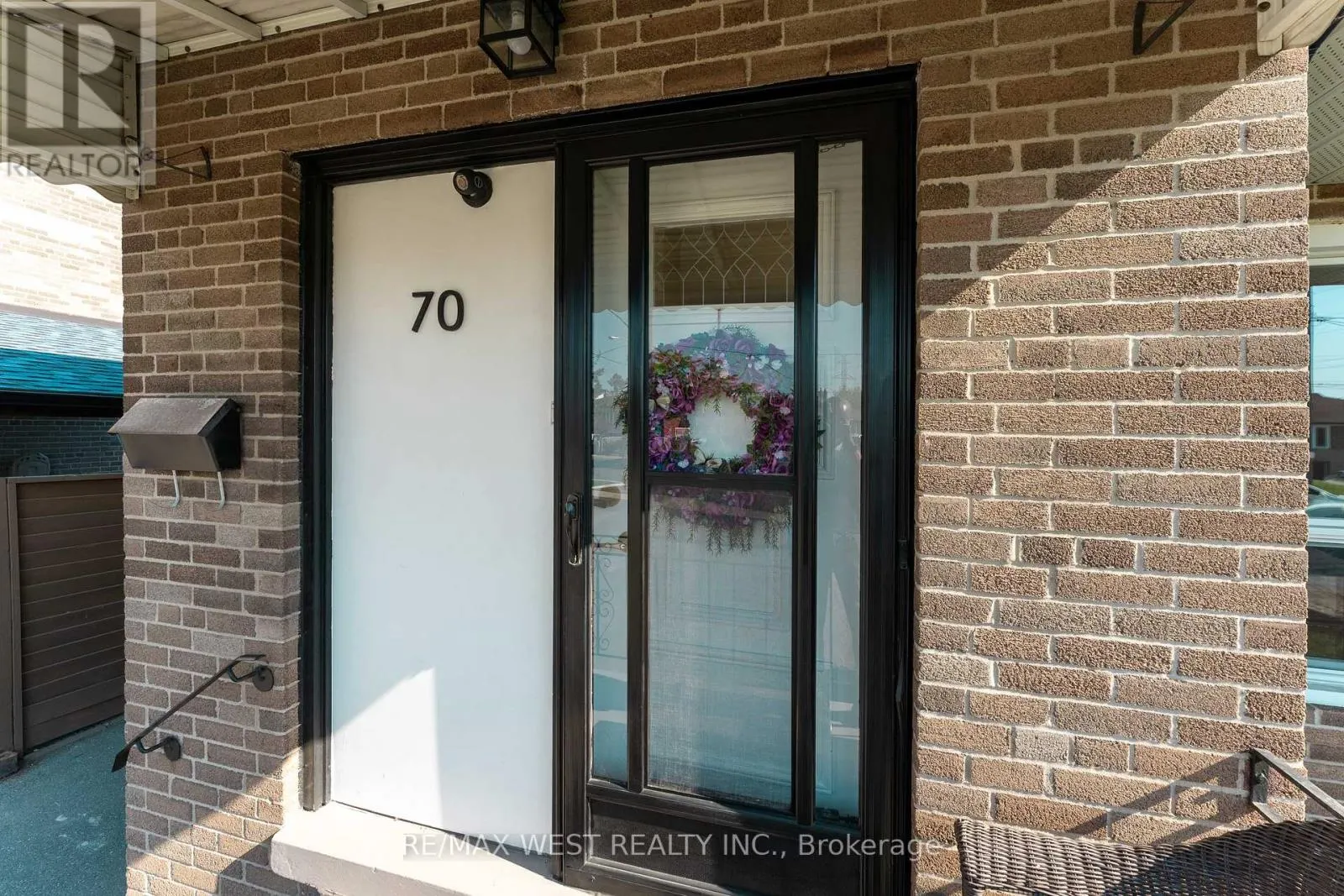 70 WHEATSHEAF CRESCENT