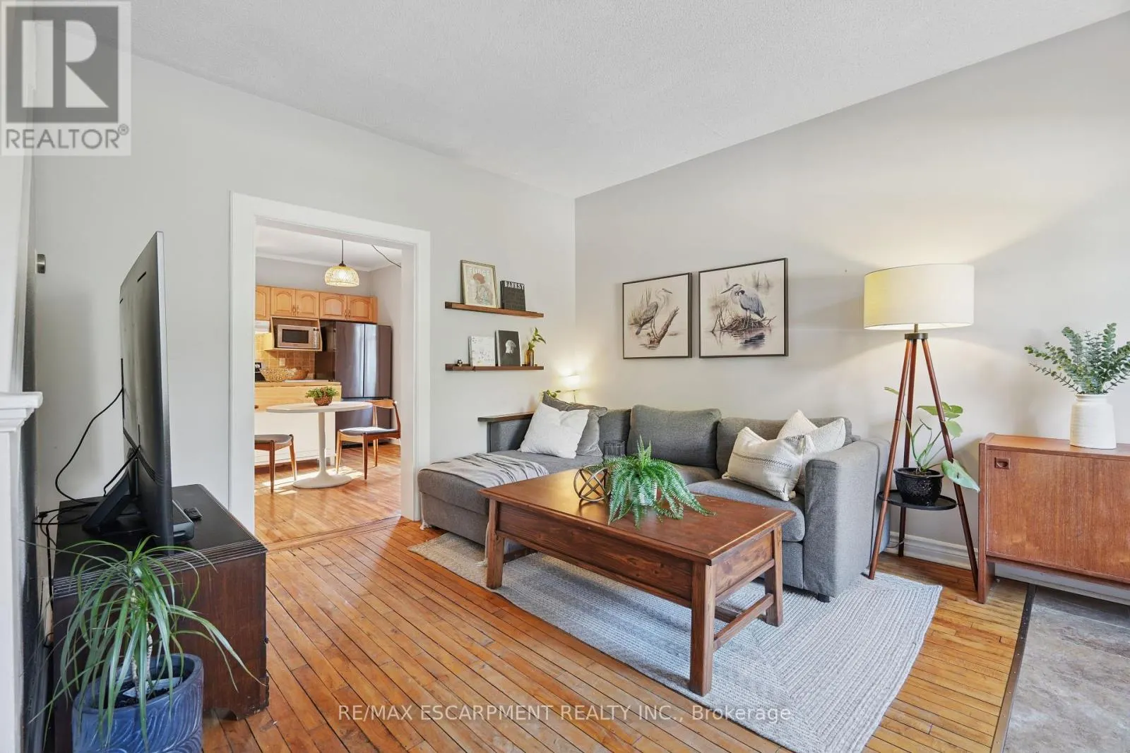 2055 EMBLETON ROAD