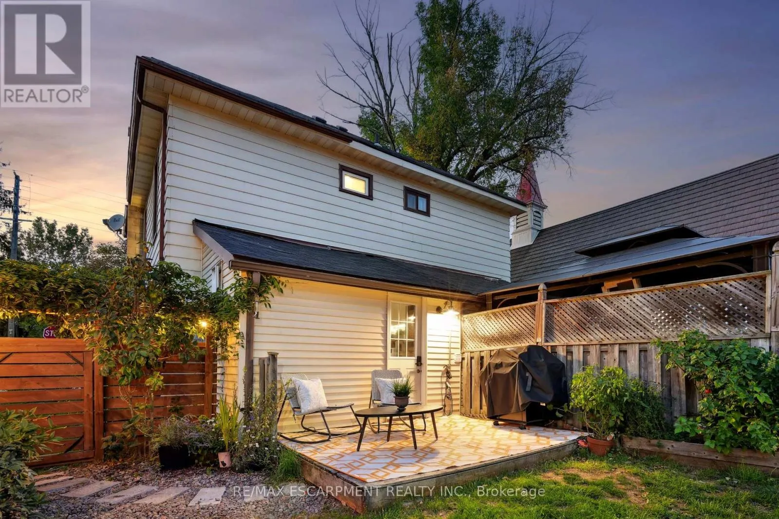 2055 EMBLETON ROAD