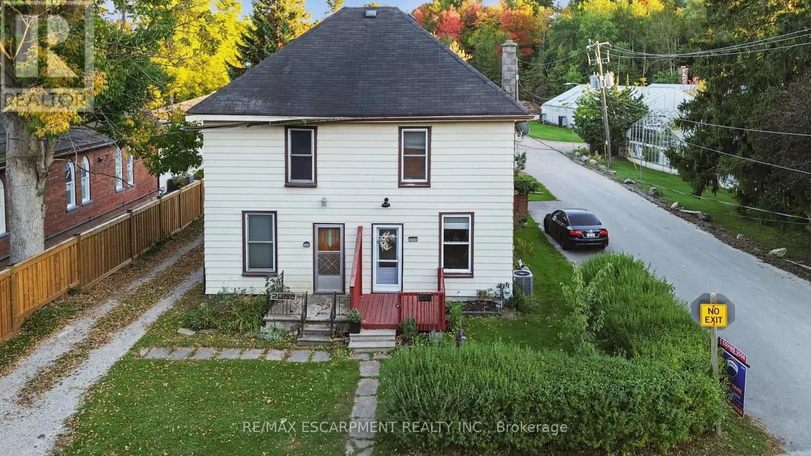 2055 EMBLETON ROAD