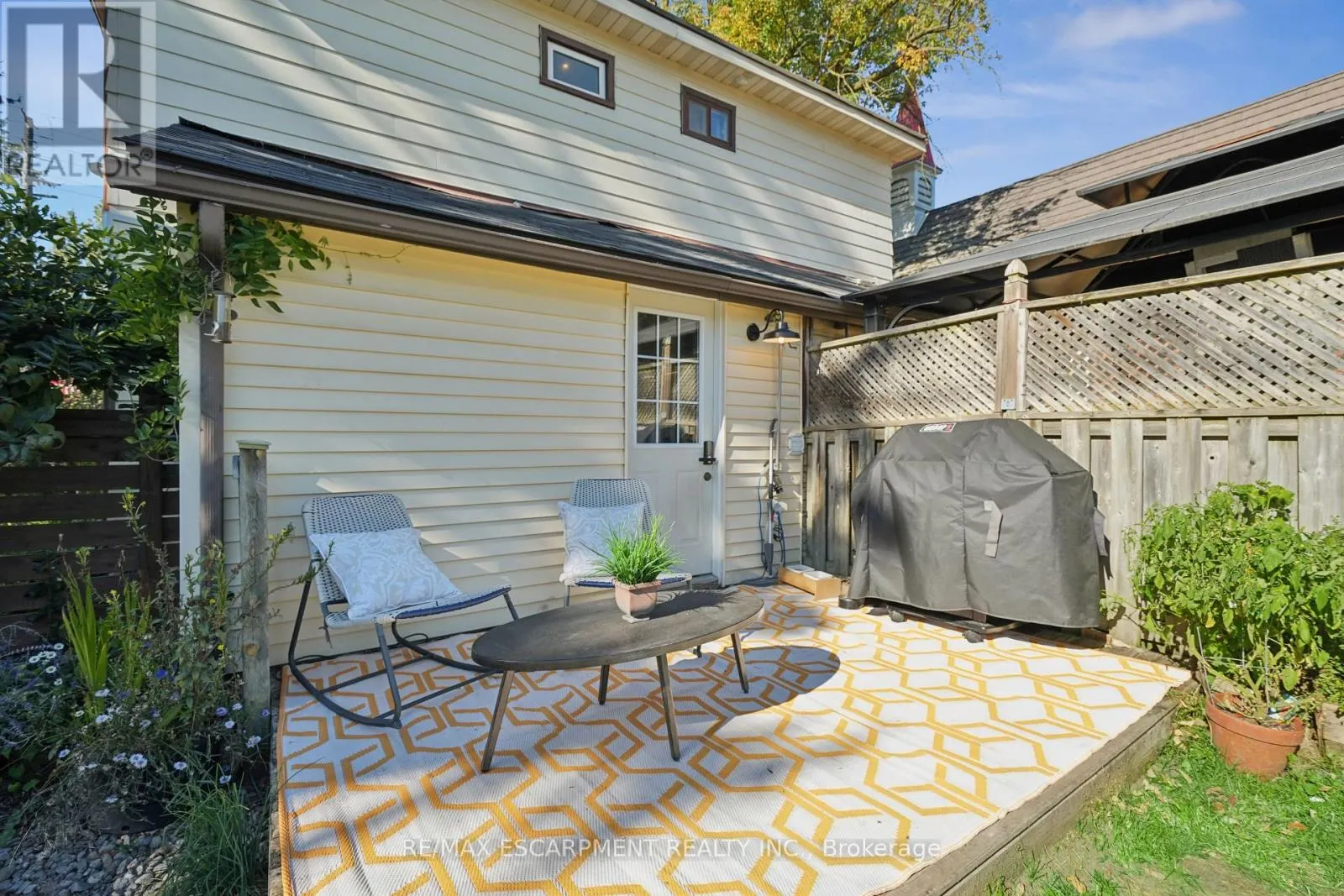 2055 EMBLETON ROAD