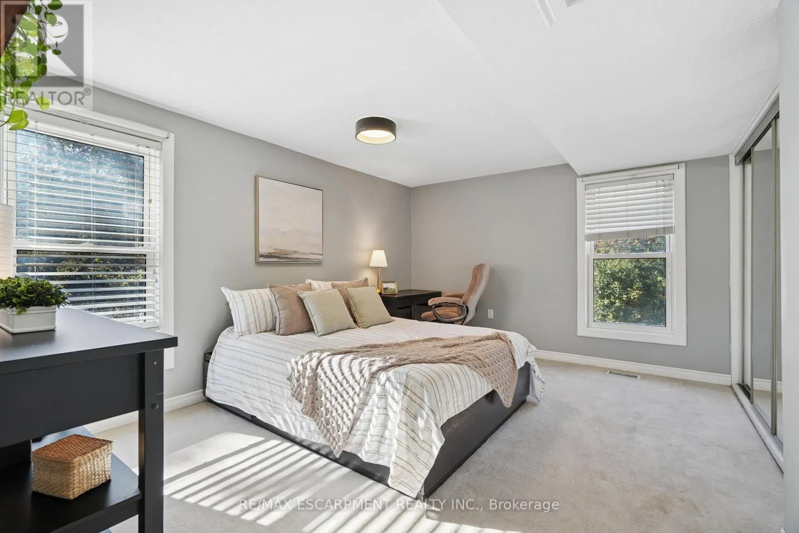 2055 EMBLETON ROAD