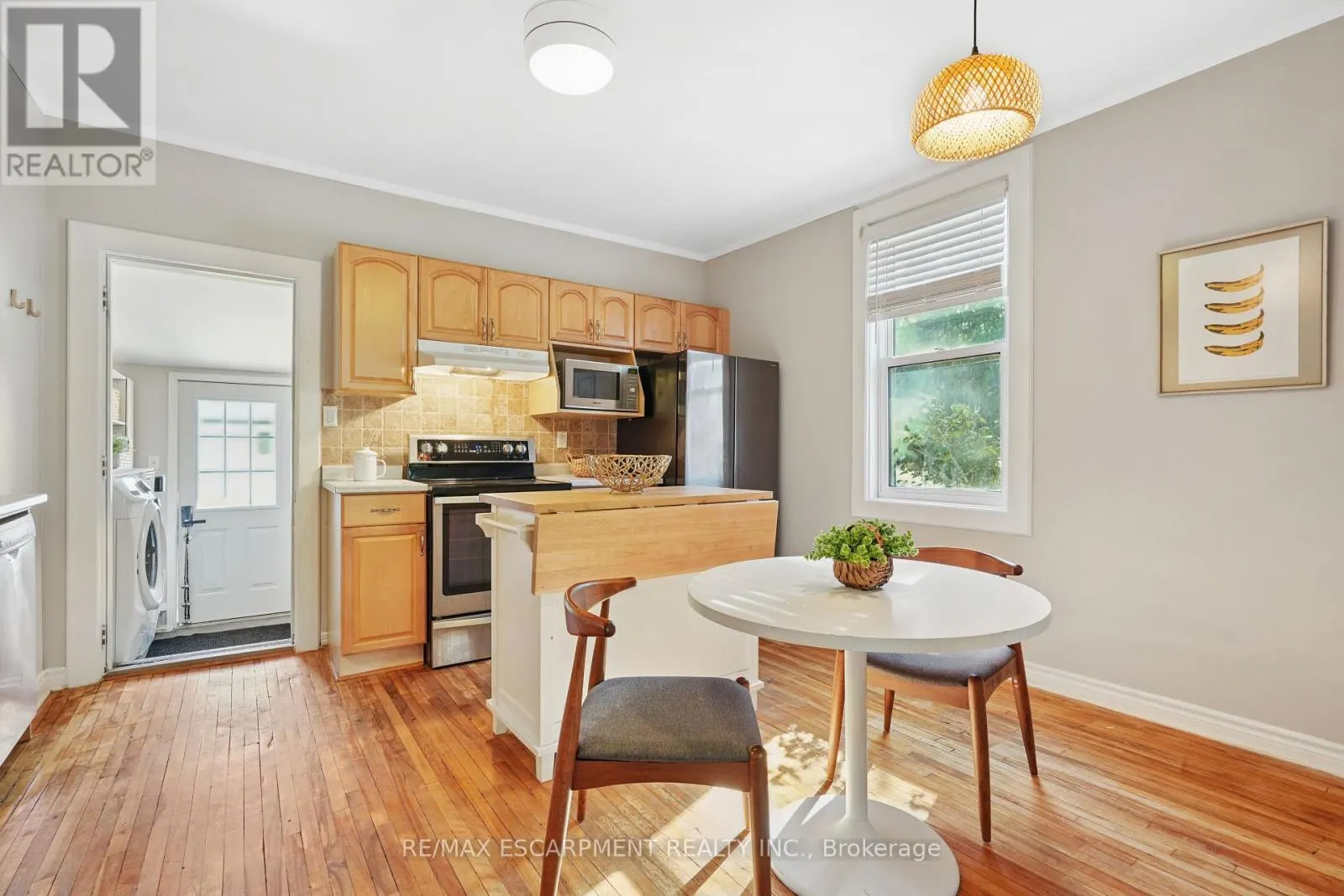 2055 EMBLETON ROAD