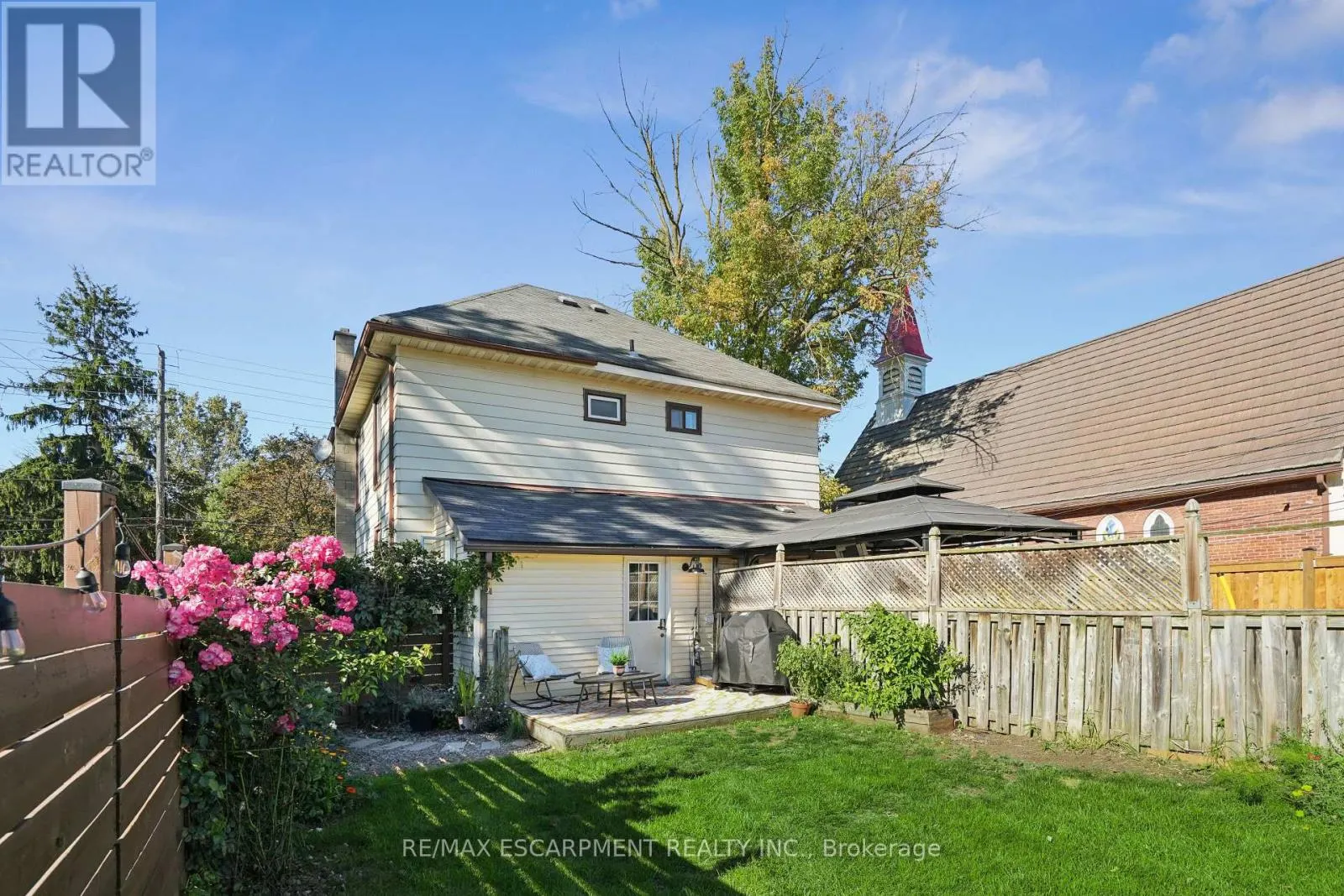 2055 EMBLETON ROAD