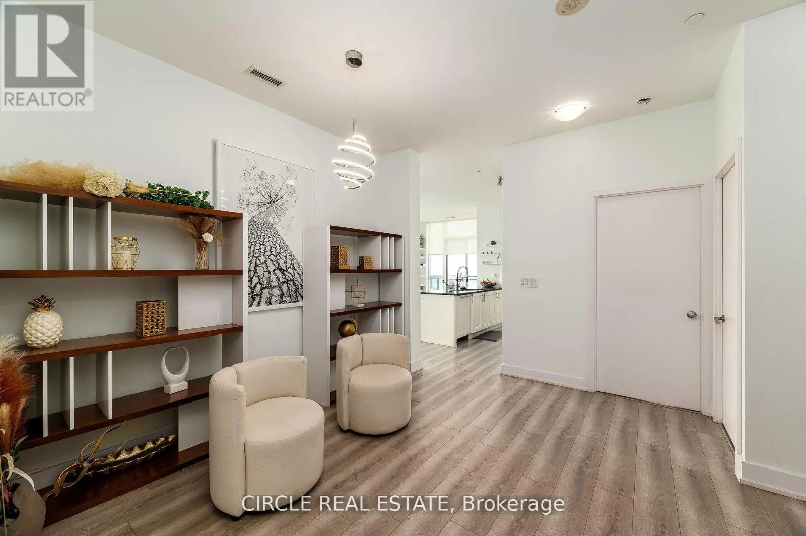 PH04 - 4011 BRICKSTONE MEWS ROAD