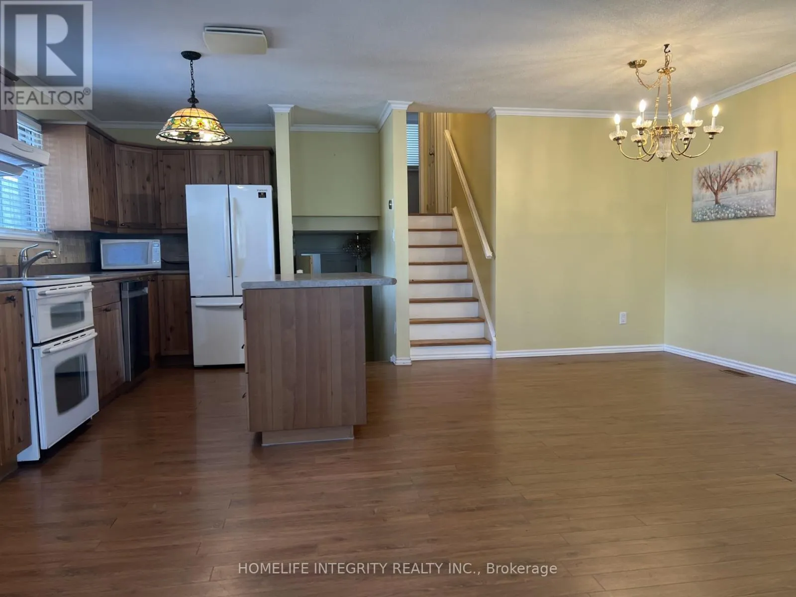 163 ARCHDEKIN DRIVE