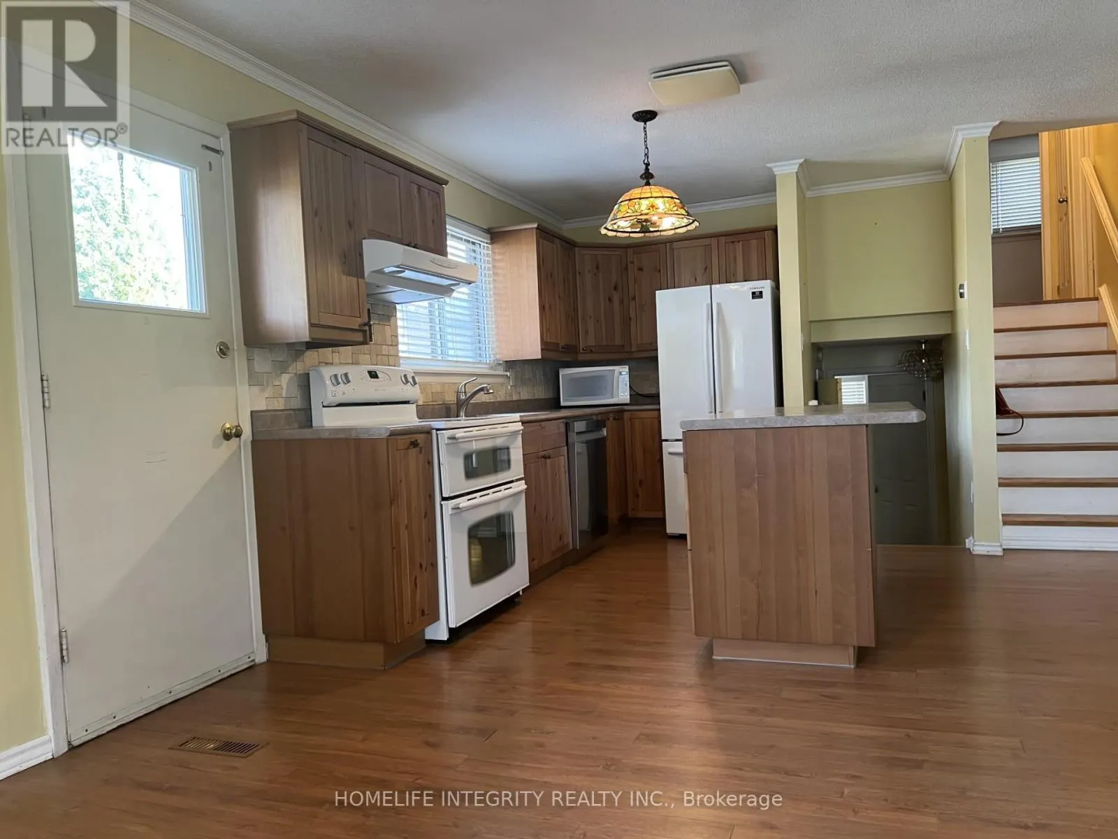 163 ARCHDEKIN DRIVE