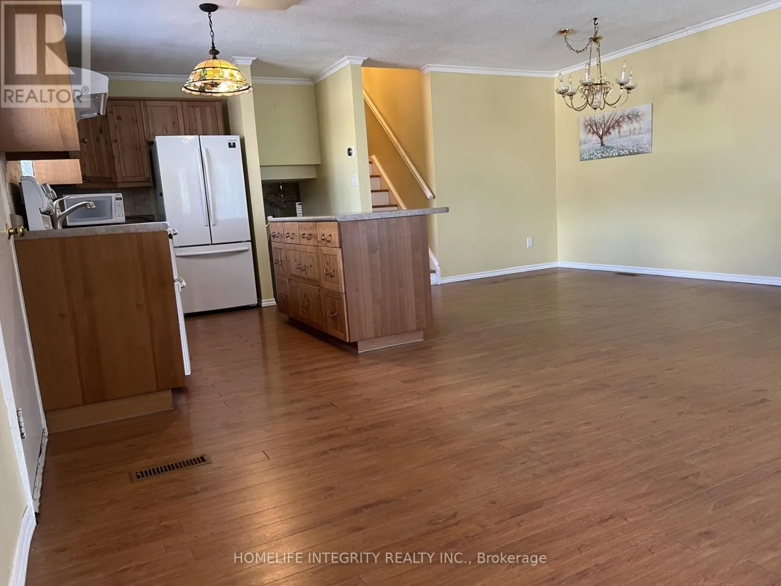 163 ARCHDEKIN DRIVE
