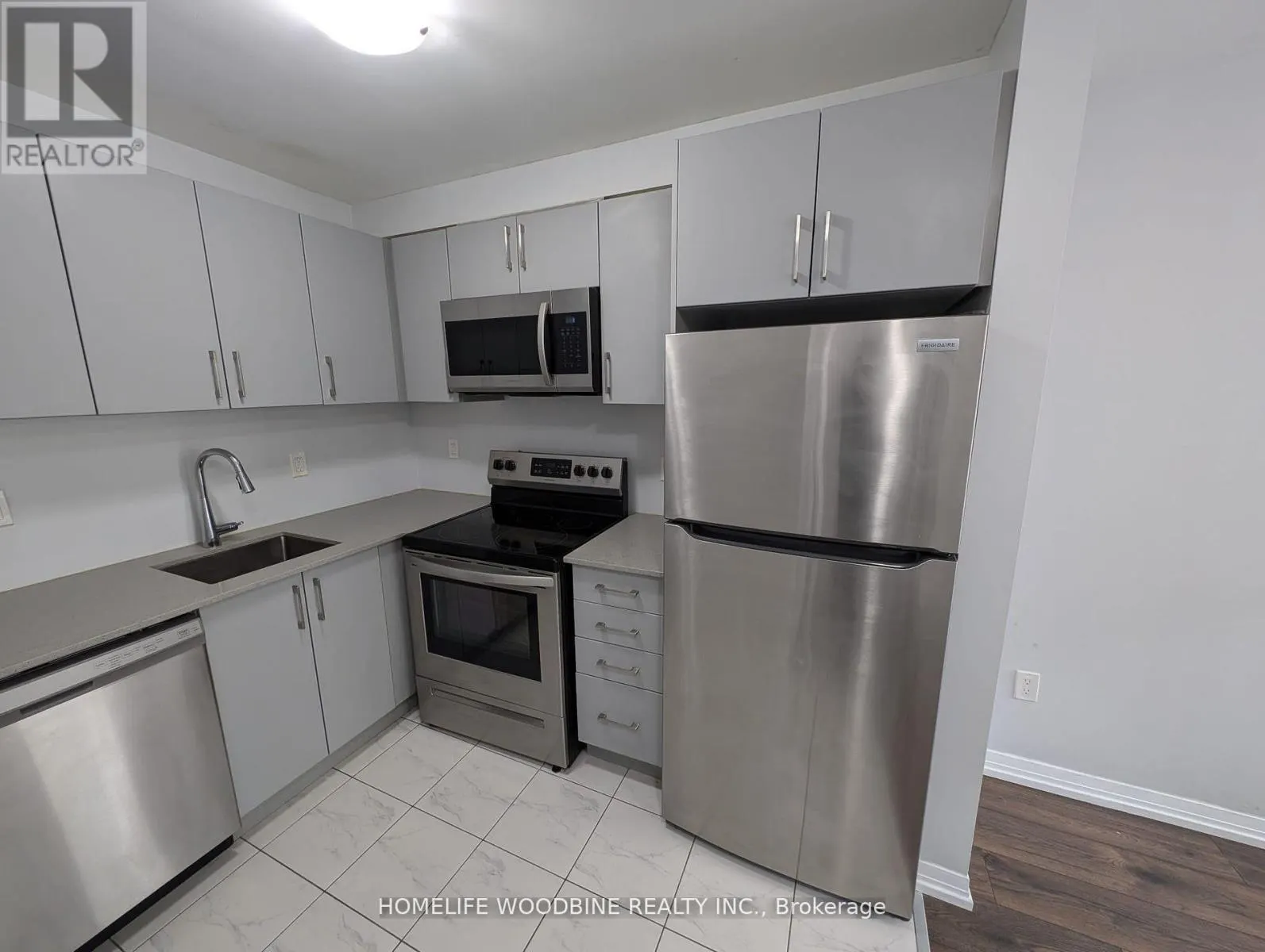 121 - 1145 JOURNEYMAN LANE
