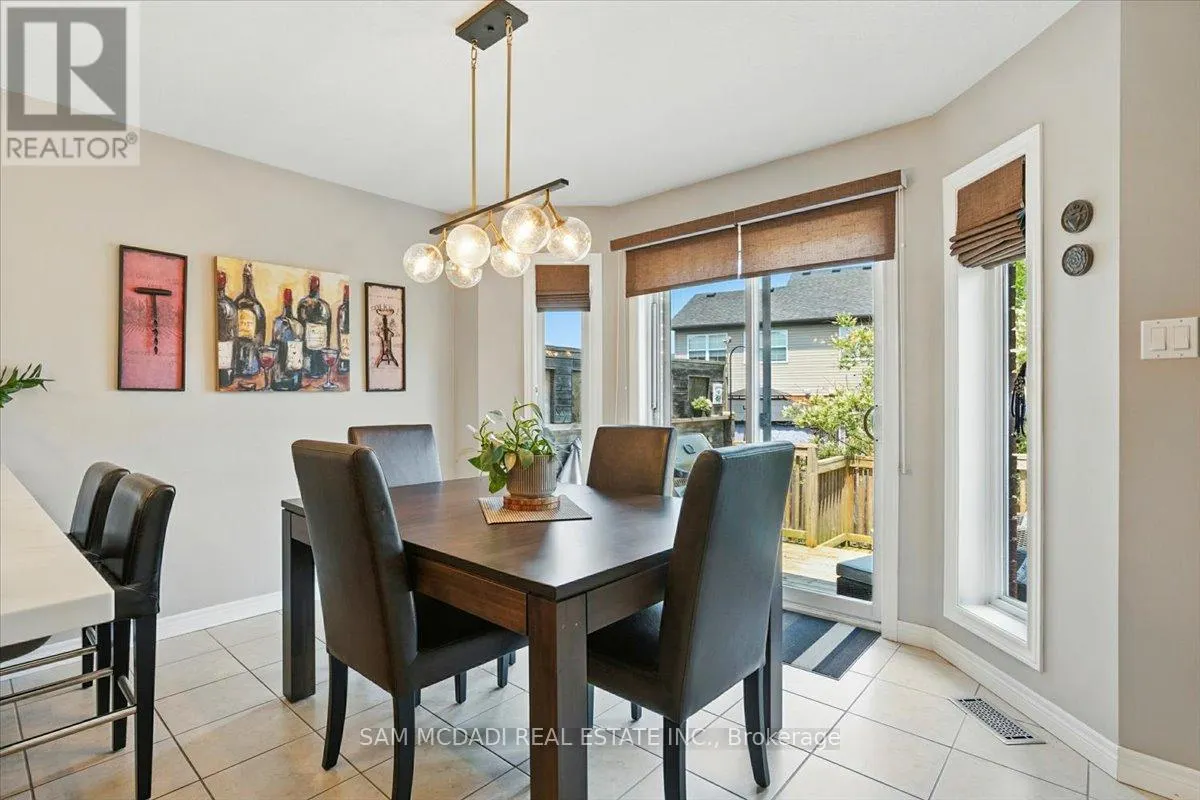 3 MAUDE COURT