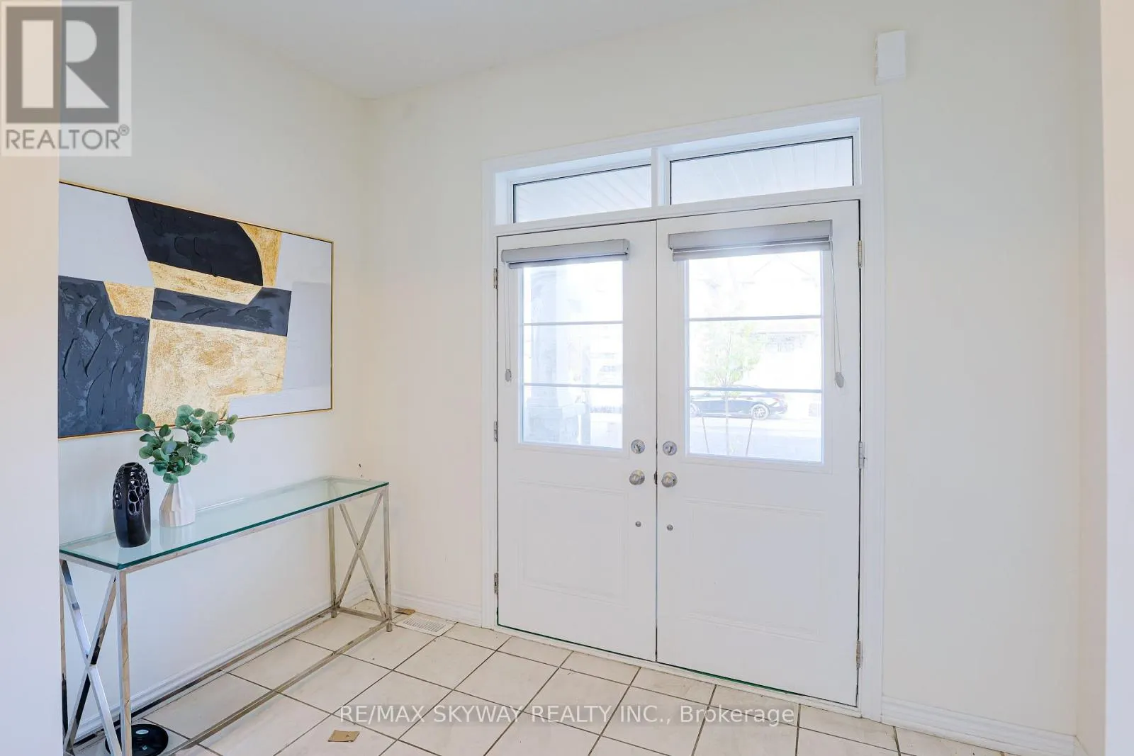 379 VALLEYWAY DRIVE
