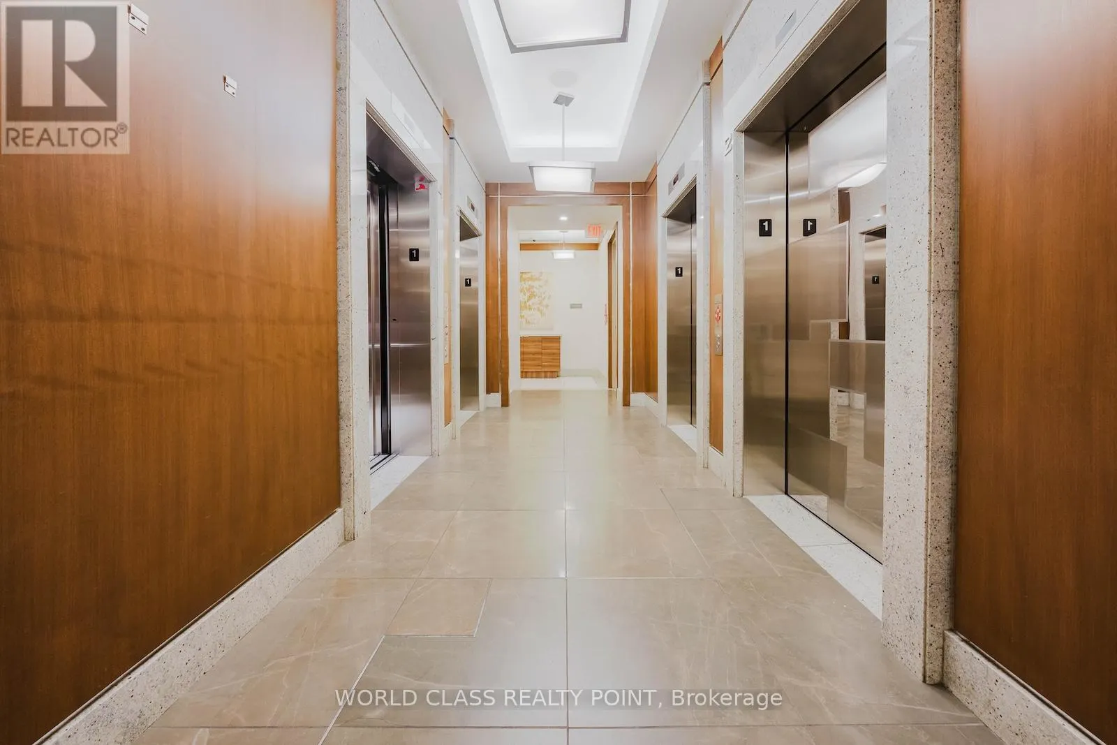 15 - 15 VIKING LANE