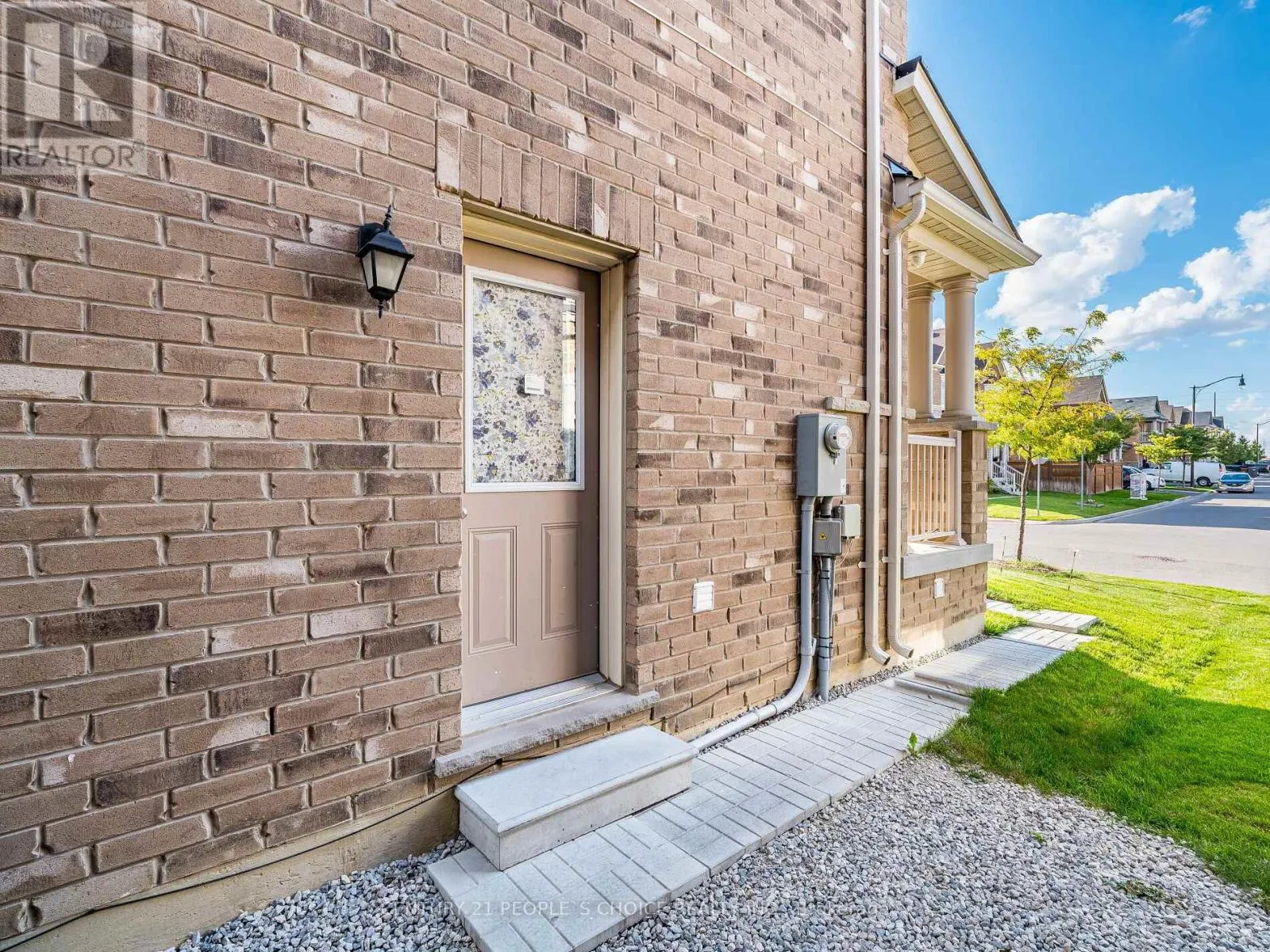 9 SINATRA STREET