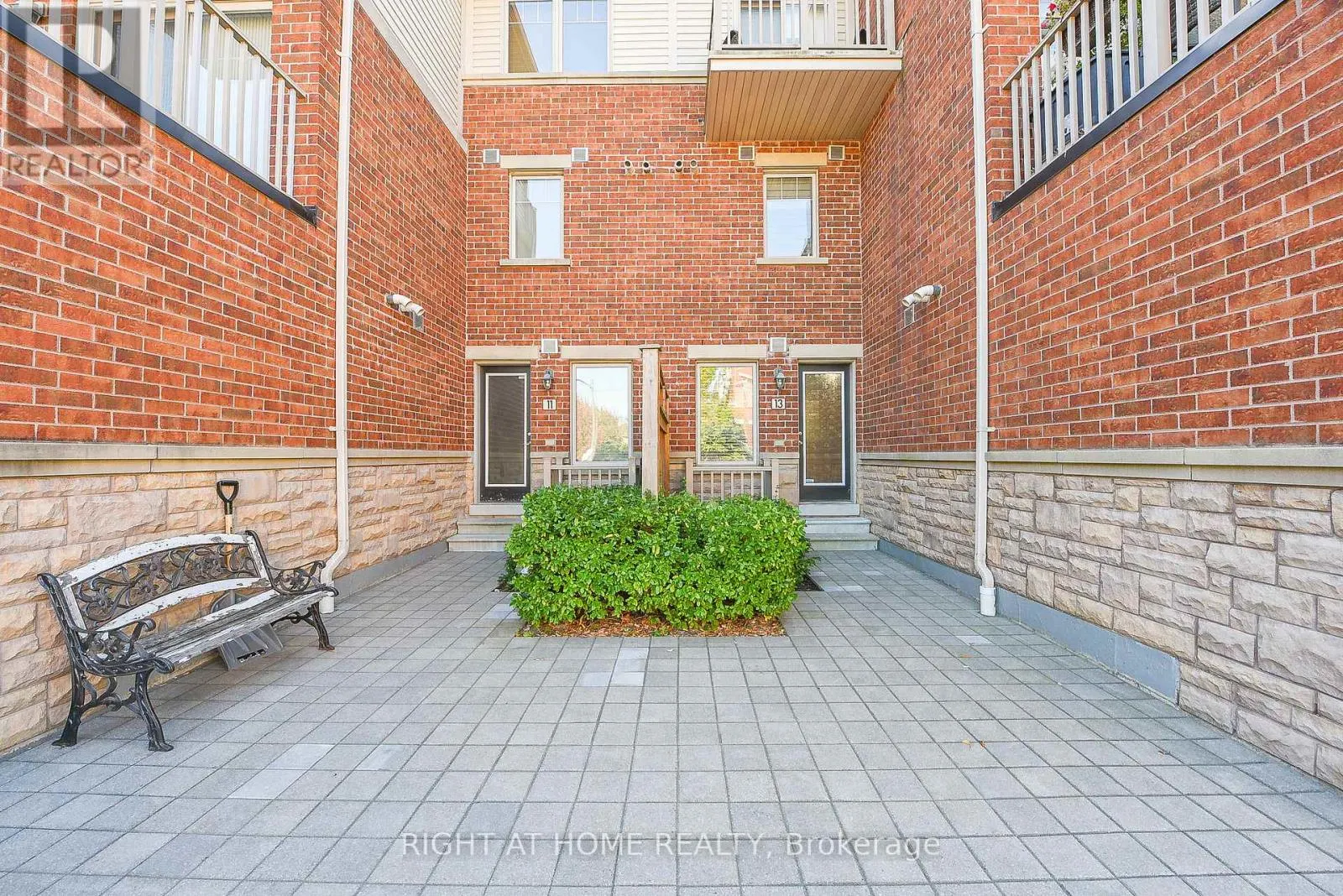 13 - 3335 THOMAS STREET