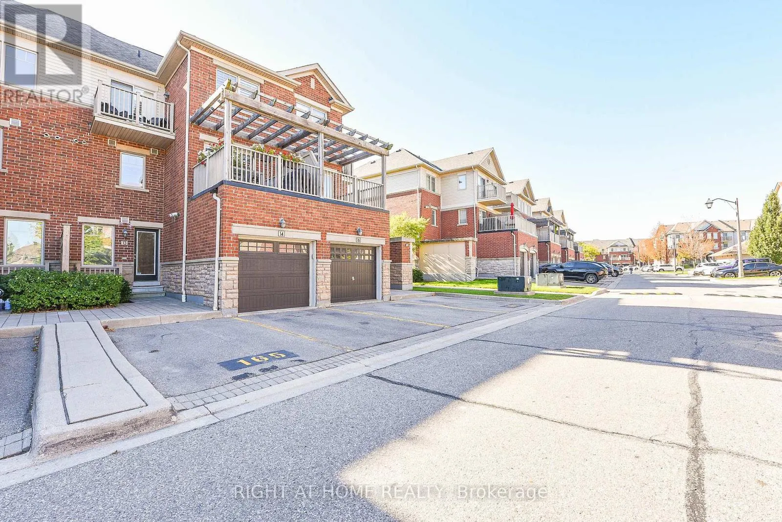 13 - 3335 THOMAS STREET