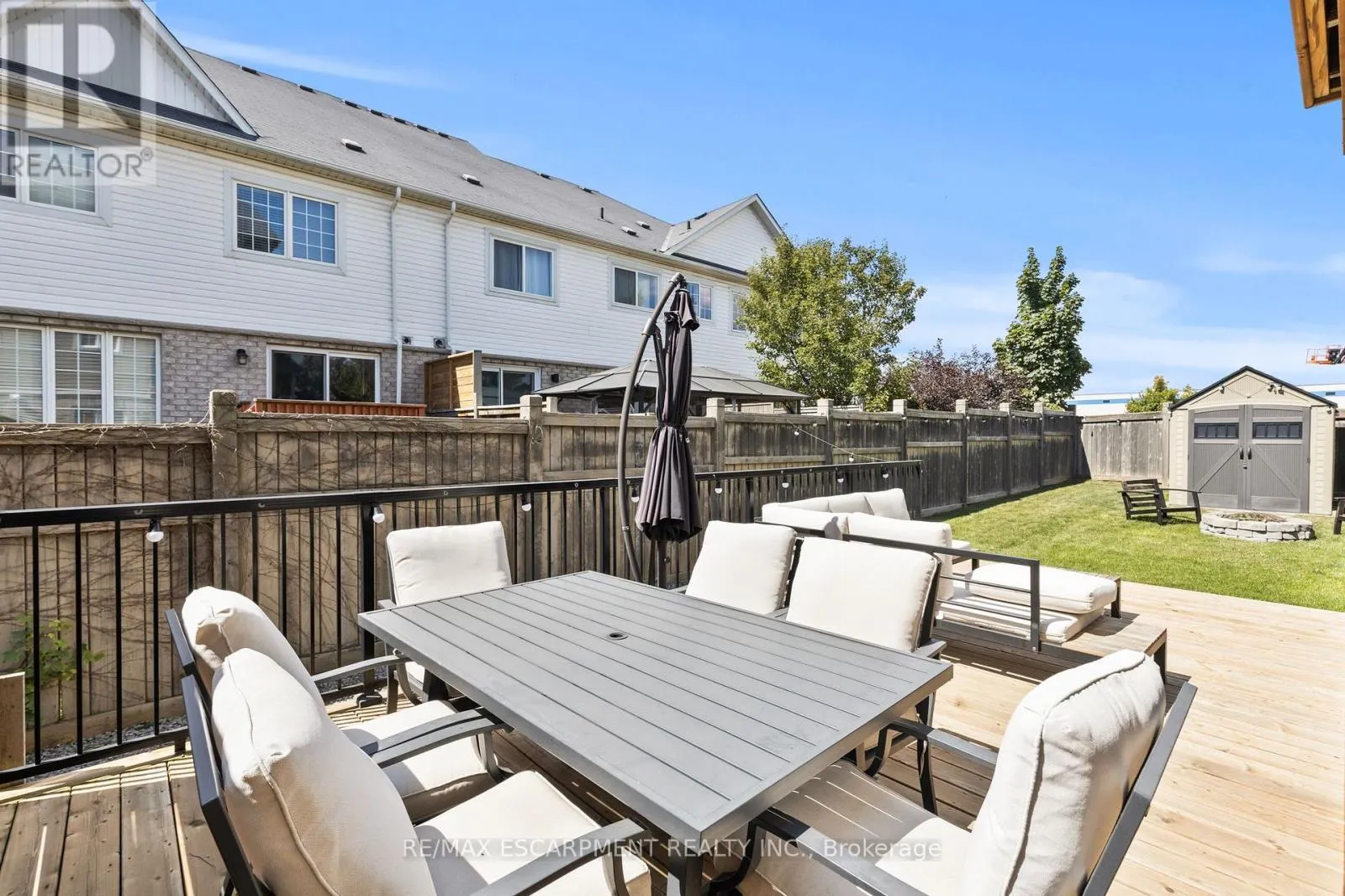 22 - 4823 THOMAS ALTON BOULEVARD