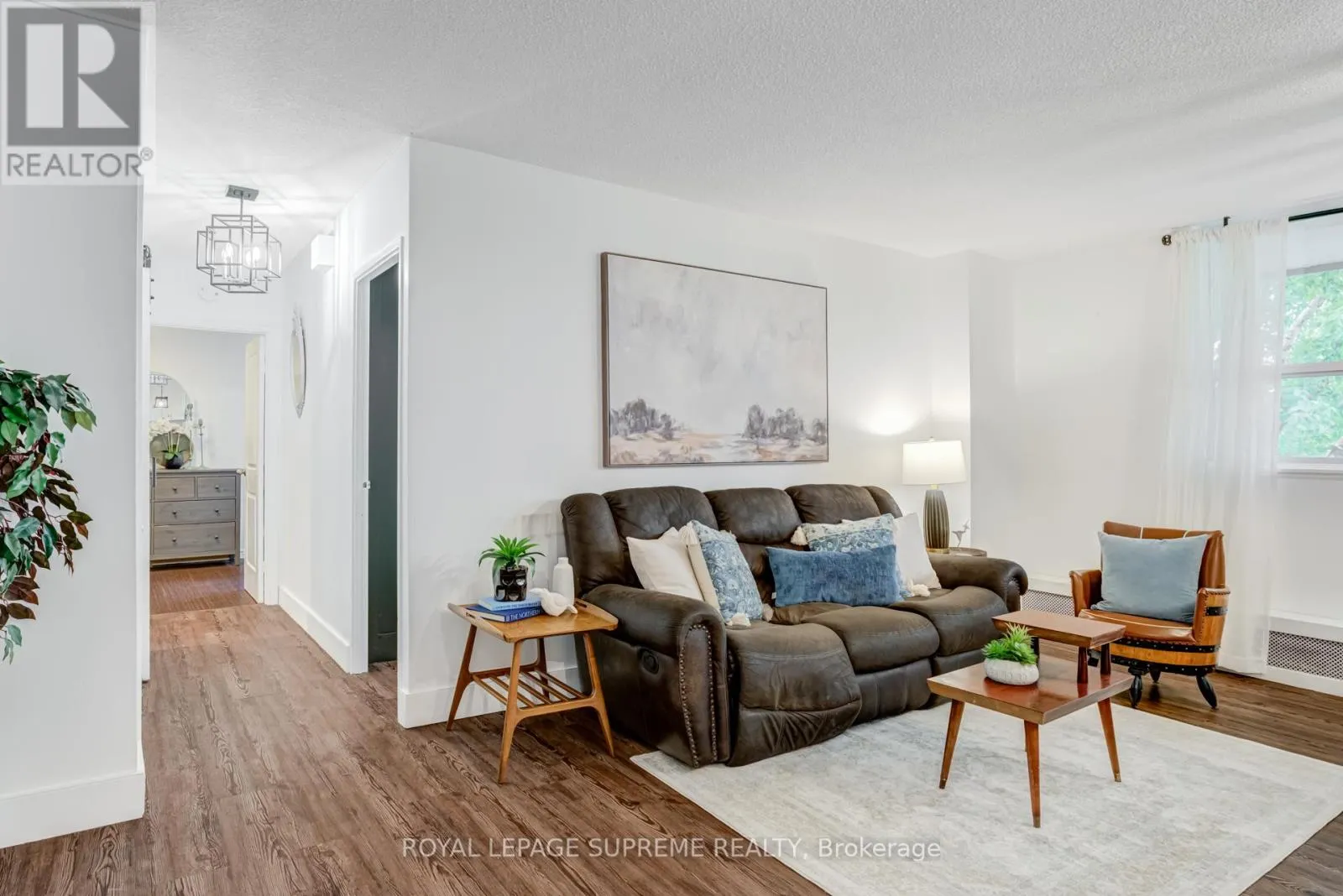 206 - 541 BLACKTHORN AVENUE