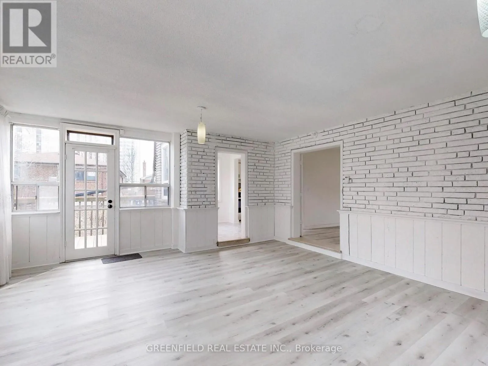3131 WESTON ROAD