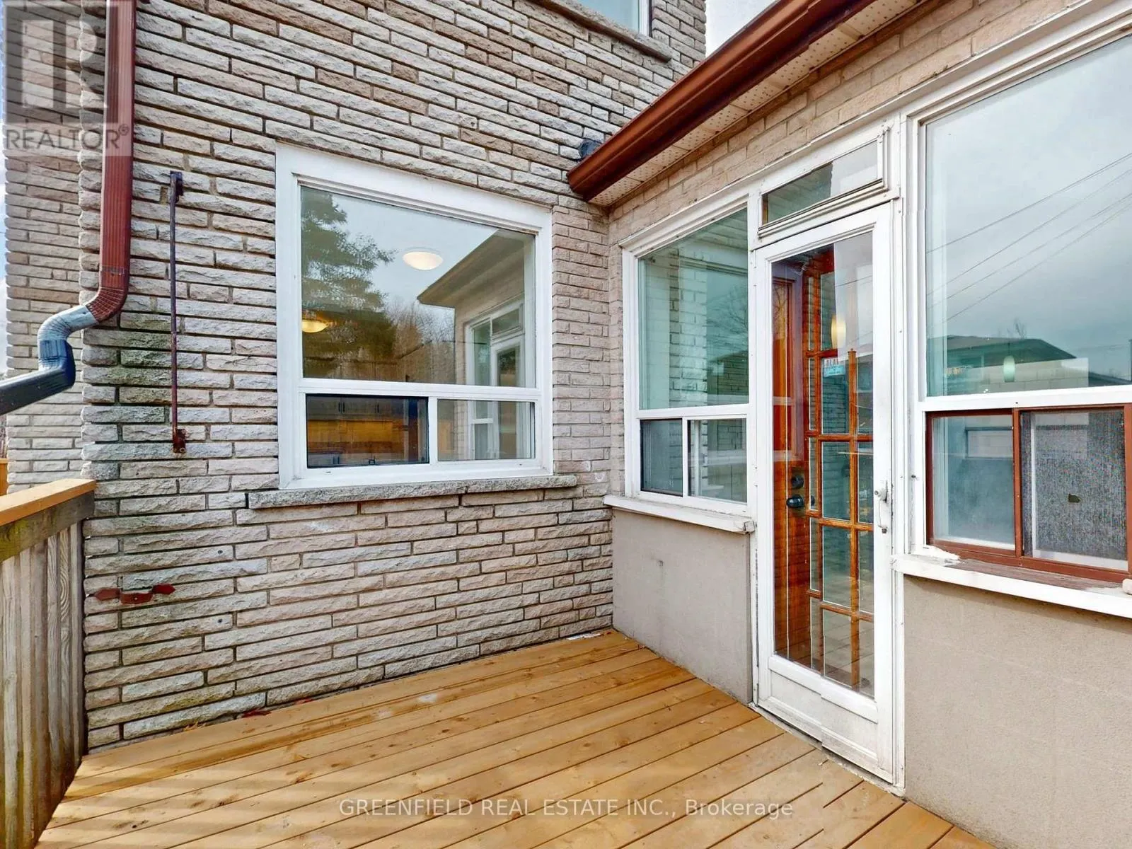3131 WESTON ROAD