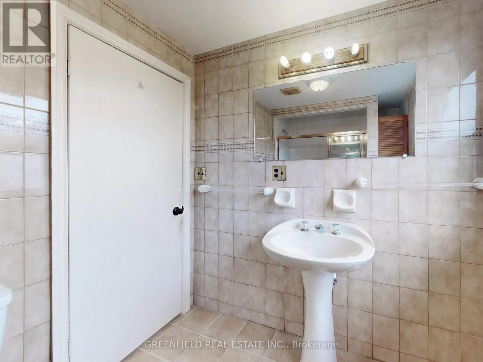 3131 WESTON ROAD