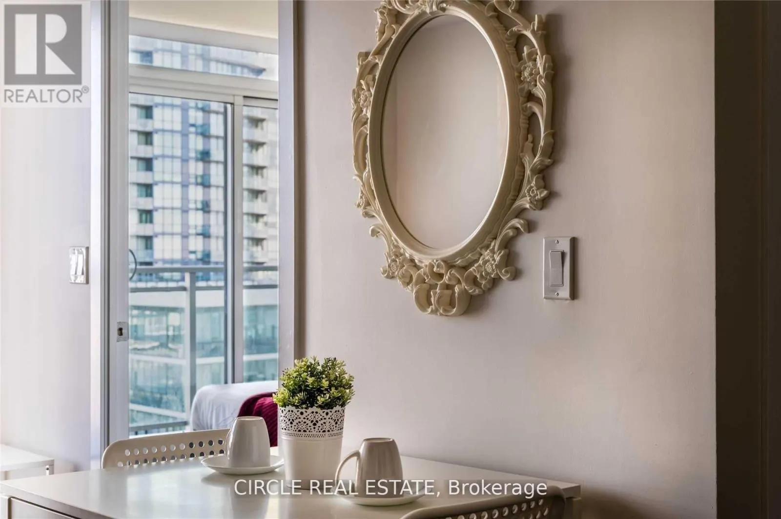 1806 - 33 SHORE BREEZE DRIVE