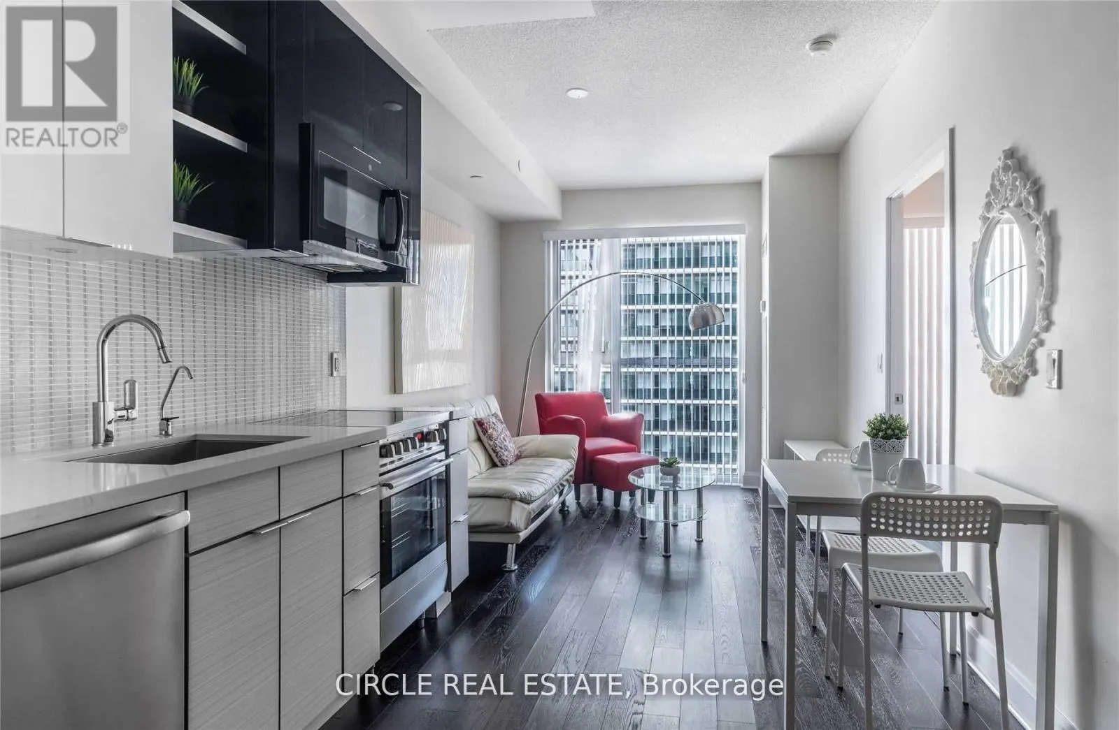 1806 - 33 SHORE BREEZE DRIVE