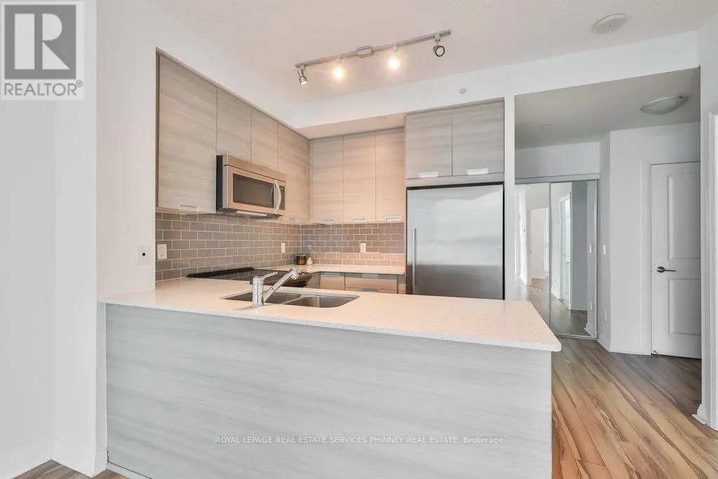 1610 - 55 EGLINTON AVENUE W