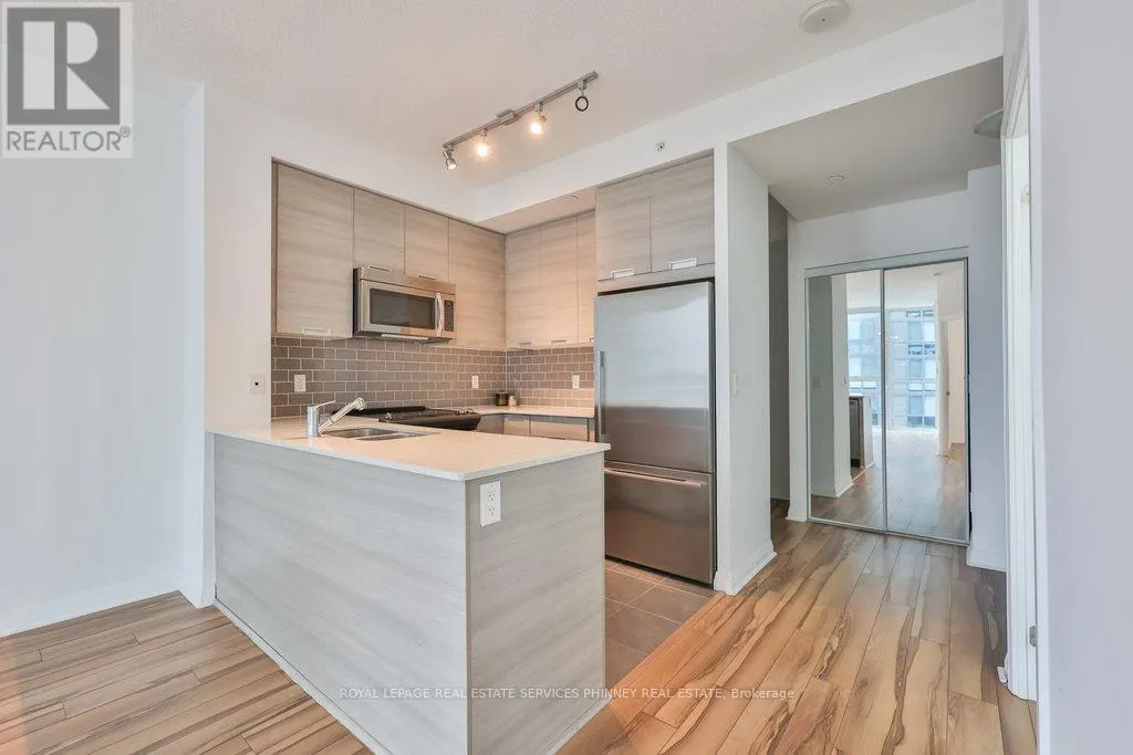 1610 - 55 EGLINTON AVENUE W