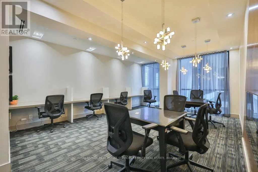 1610 - 55 EGLINTON AVENUE W