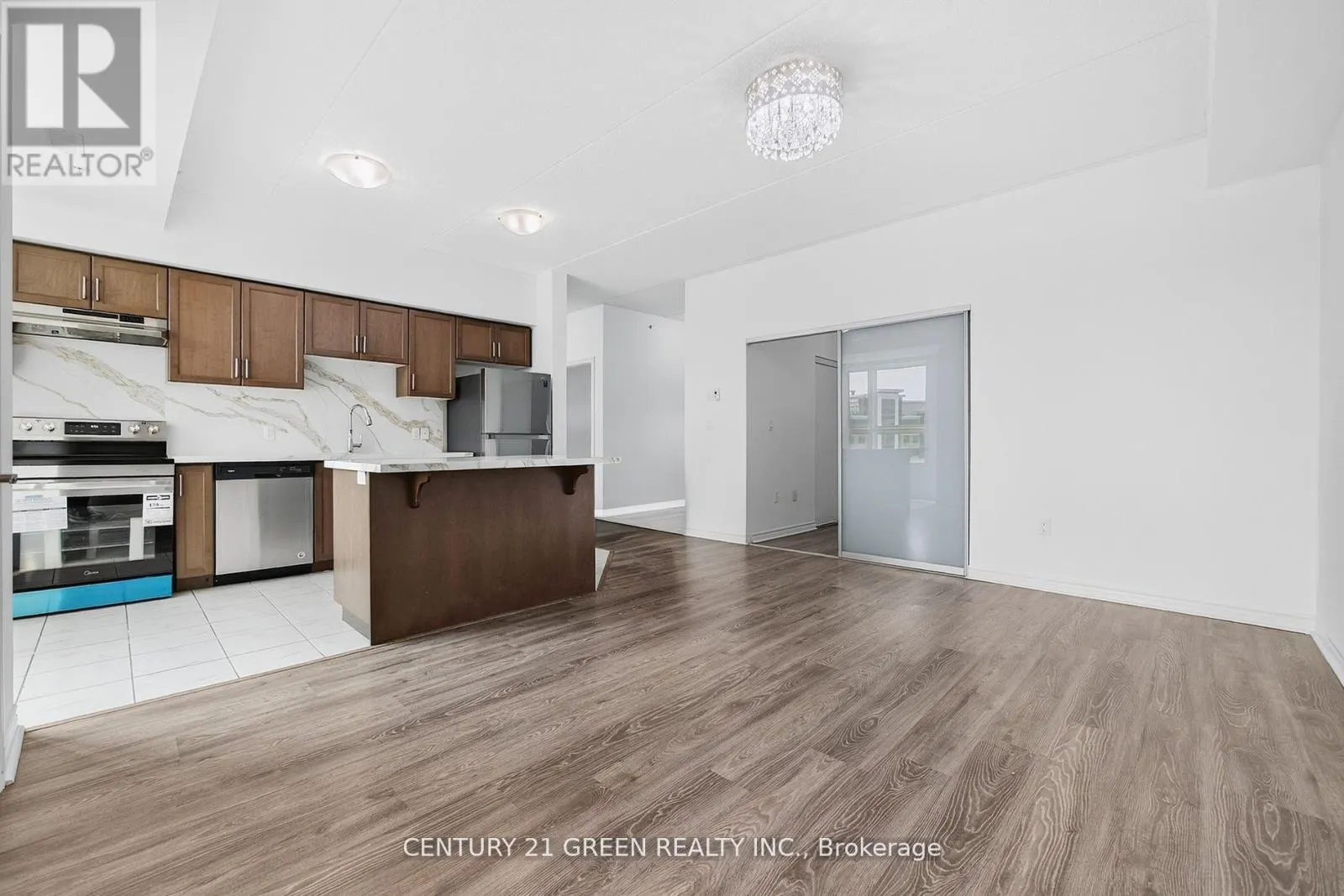 #417 - 630 SAUVE STREET