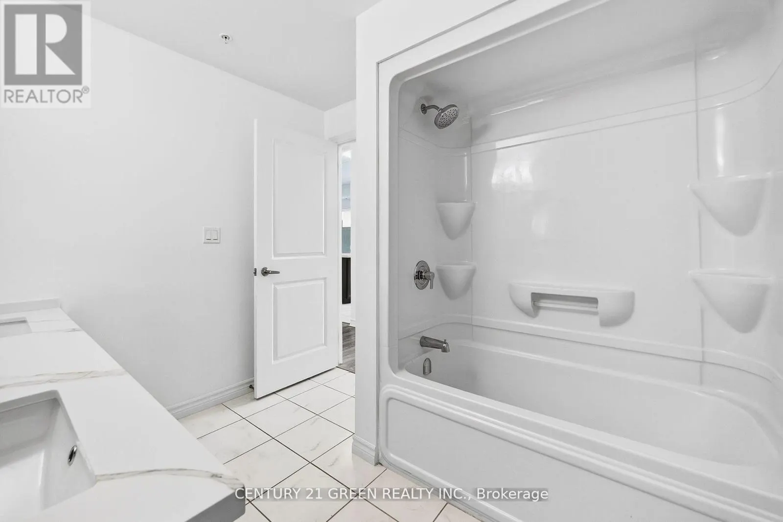 #417 - 630 SAUVE STREET