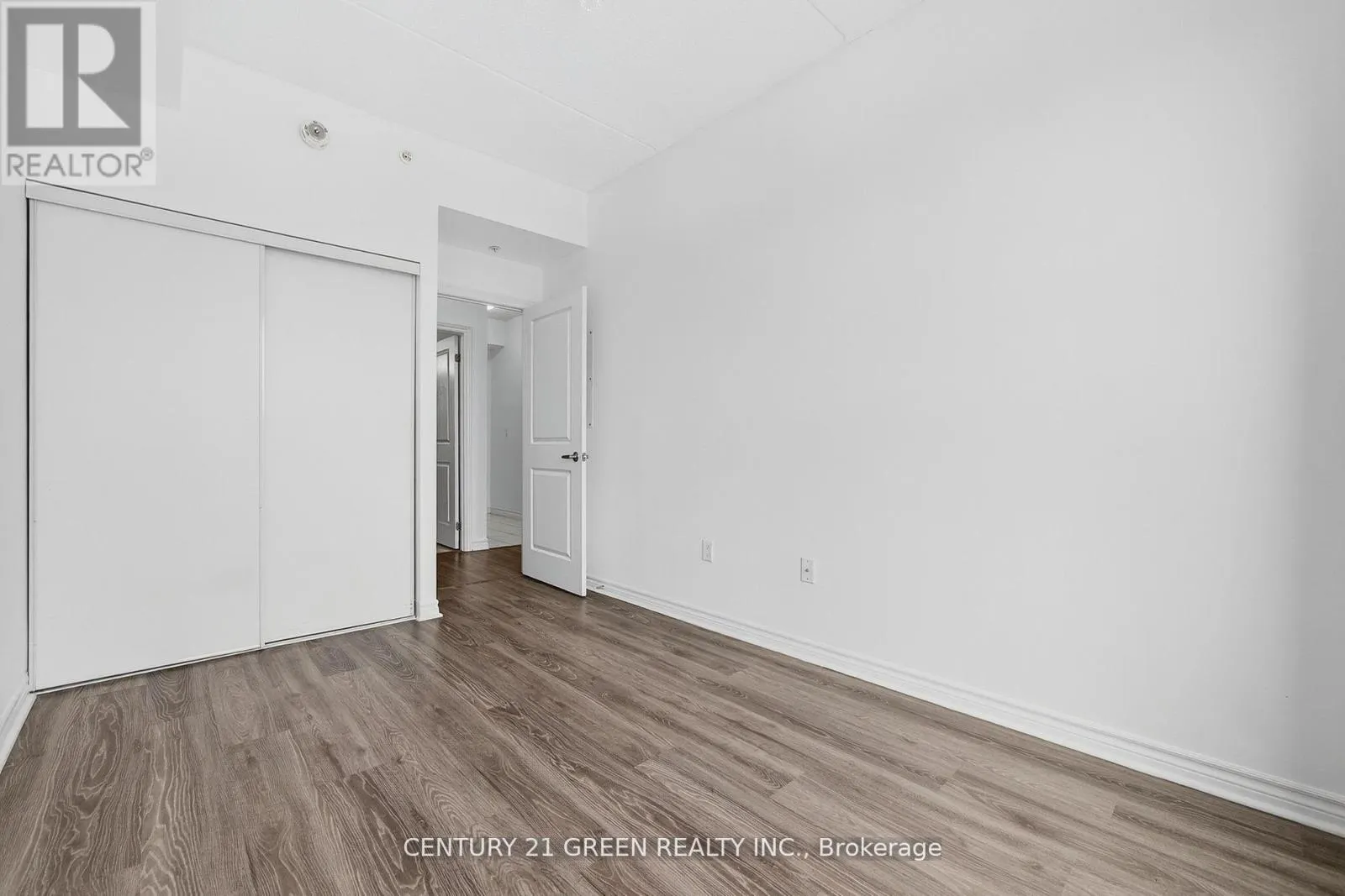 #417 - 630 SAUVE STREET