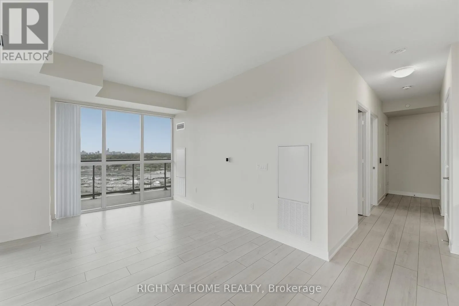2308 - 38 ANNIE CRAIG DRIVE