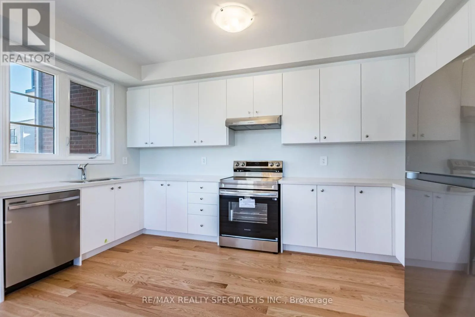 5966 SAIGON STREET