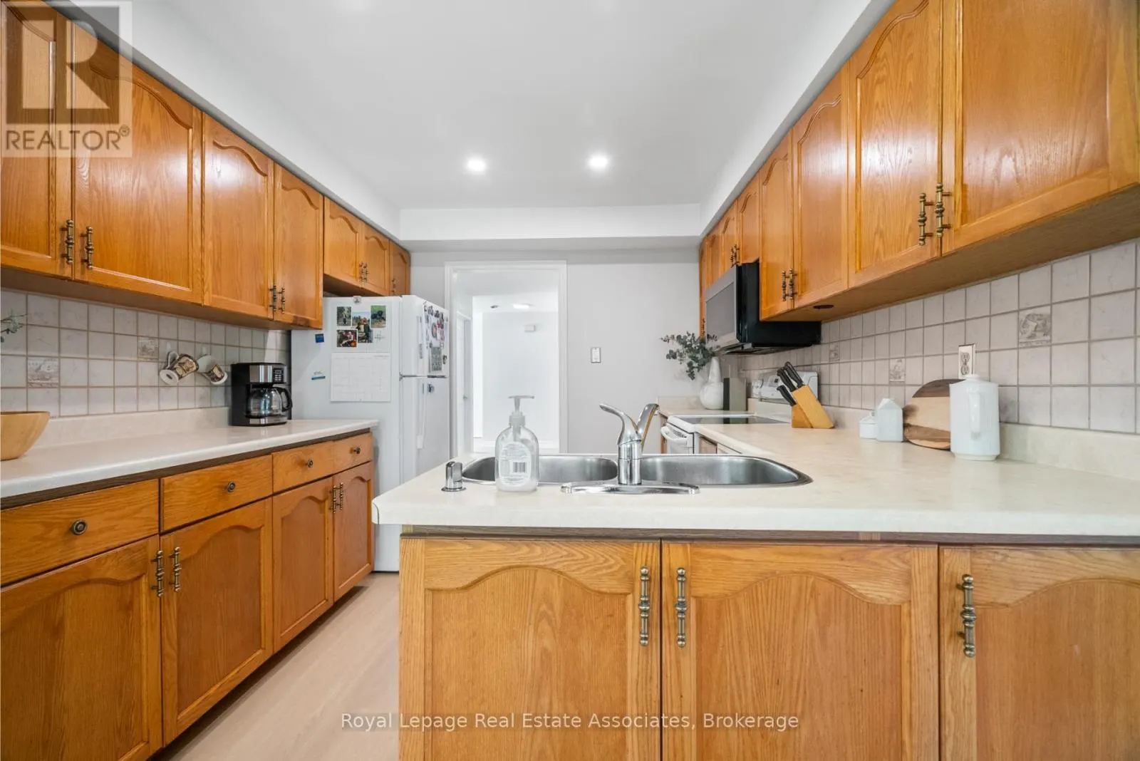 3439 MULCASTER ROAD