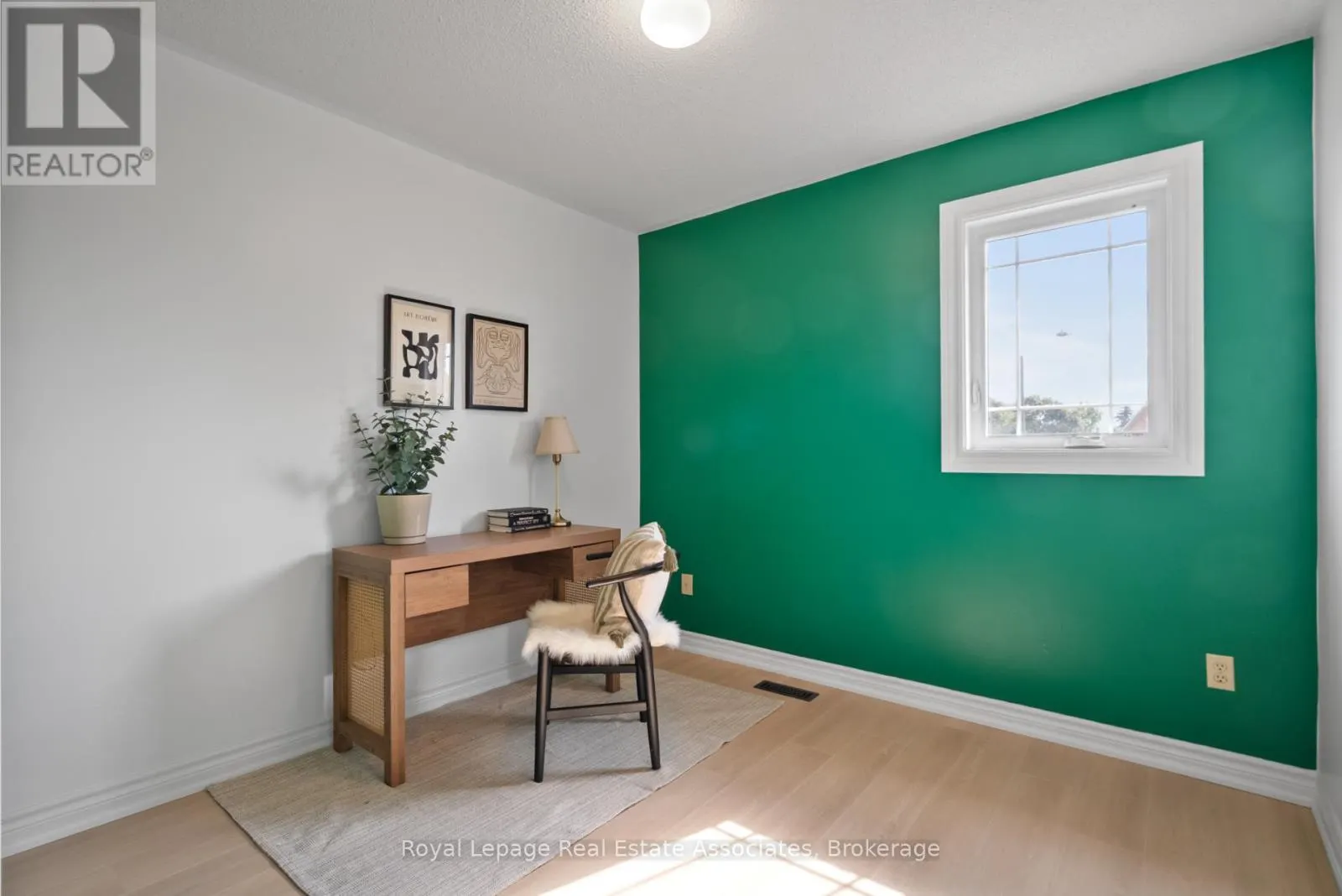 3439 MULCASTER ROAD