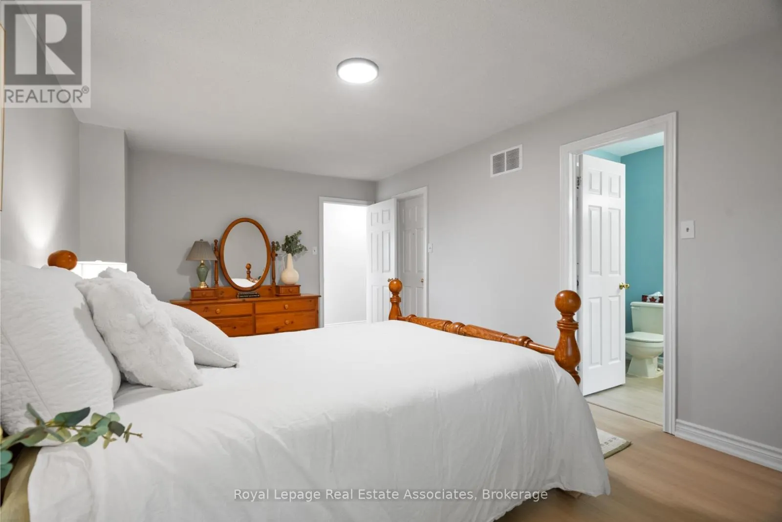 3439 MULCASTER ROAD
