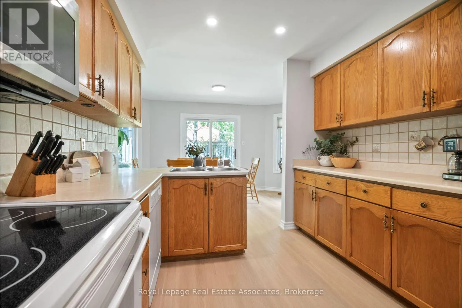 3439 MULCASTER ROAD
