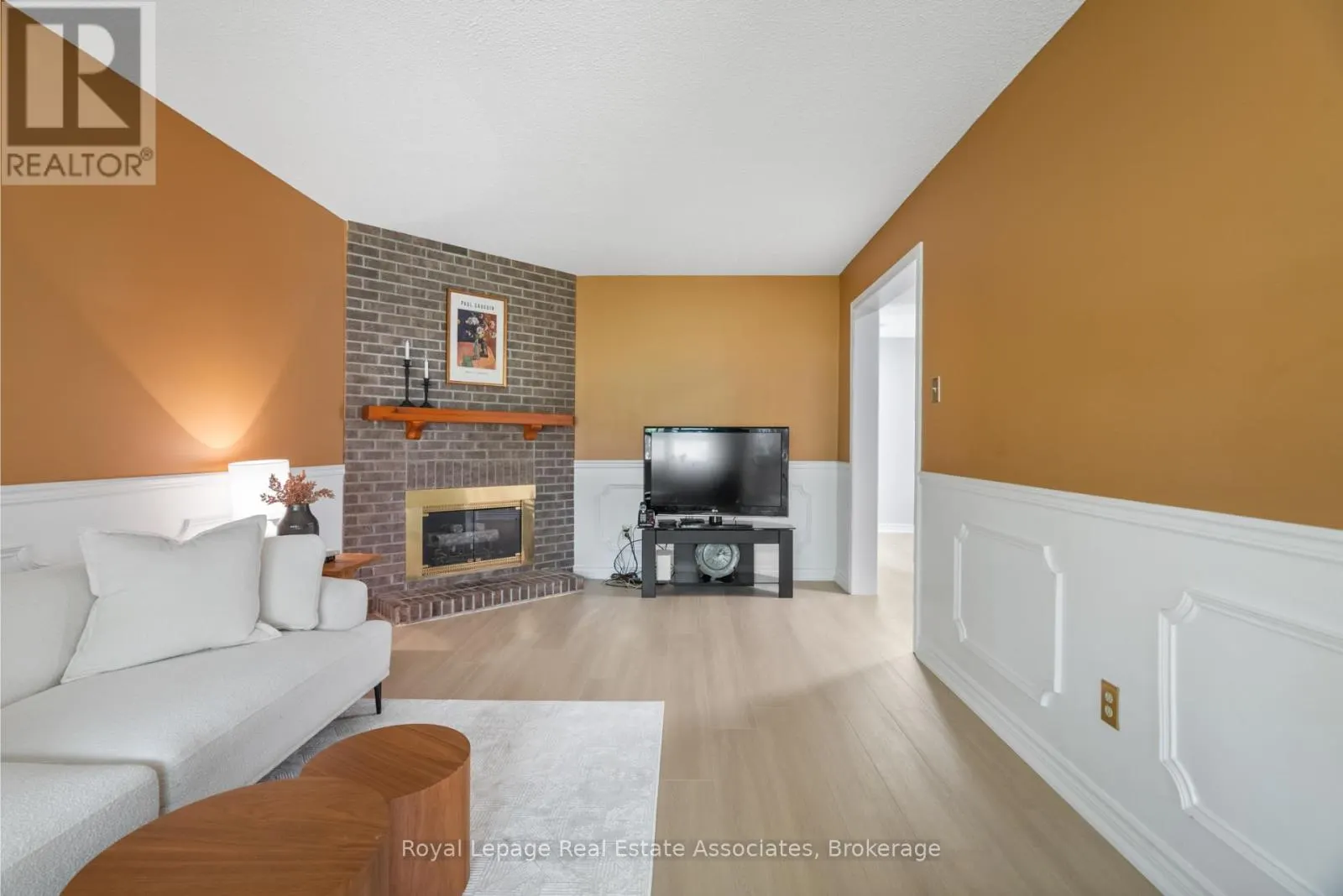 3439 MULCASTER ROAD