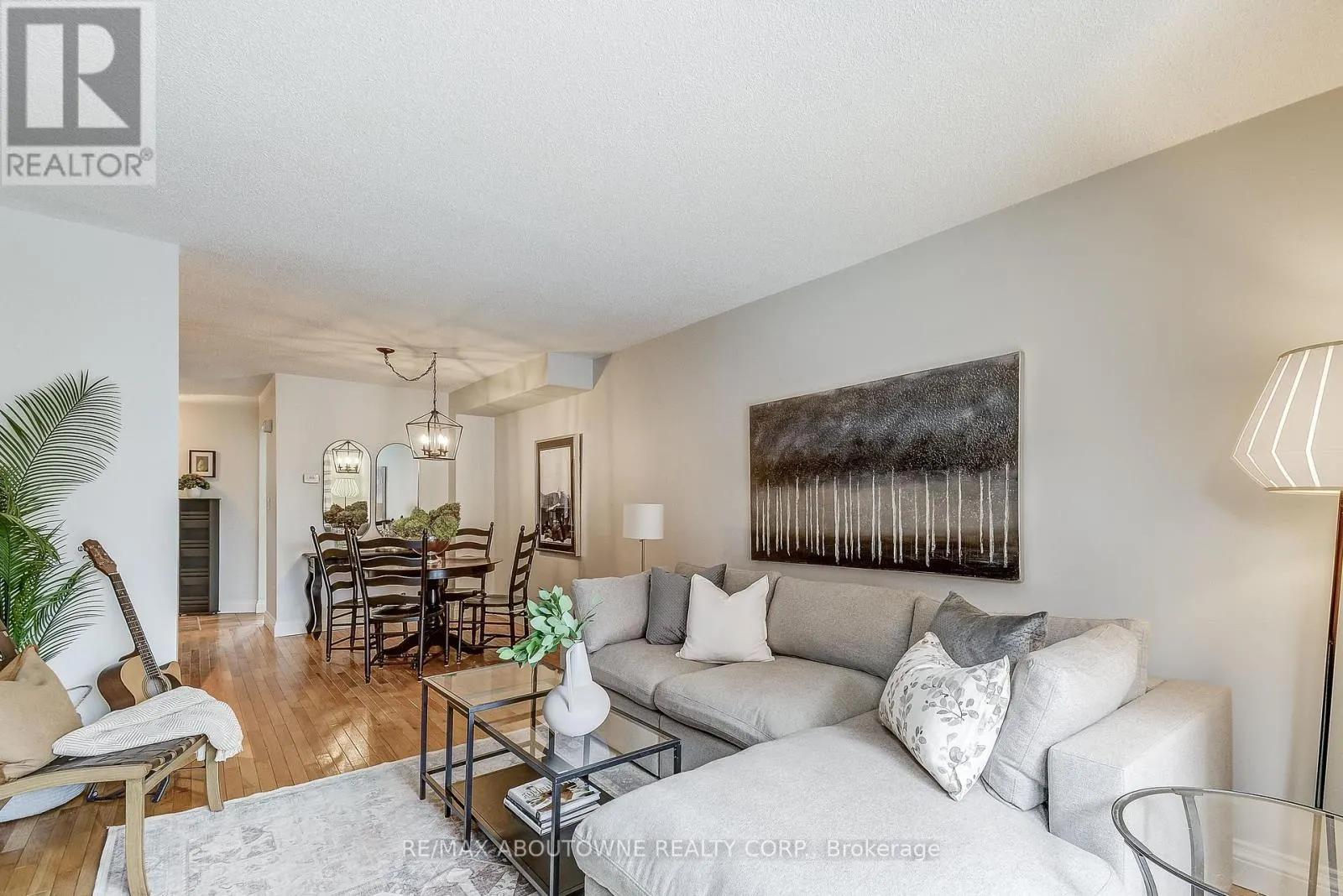 418 - 895 MAPLE AVENUE
