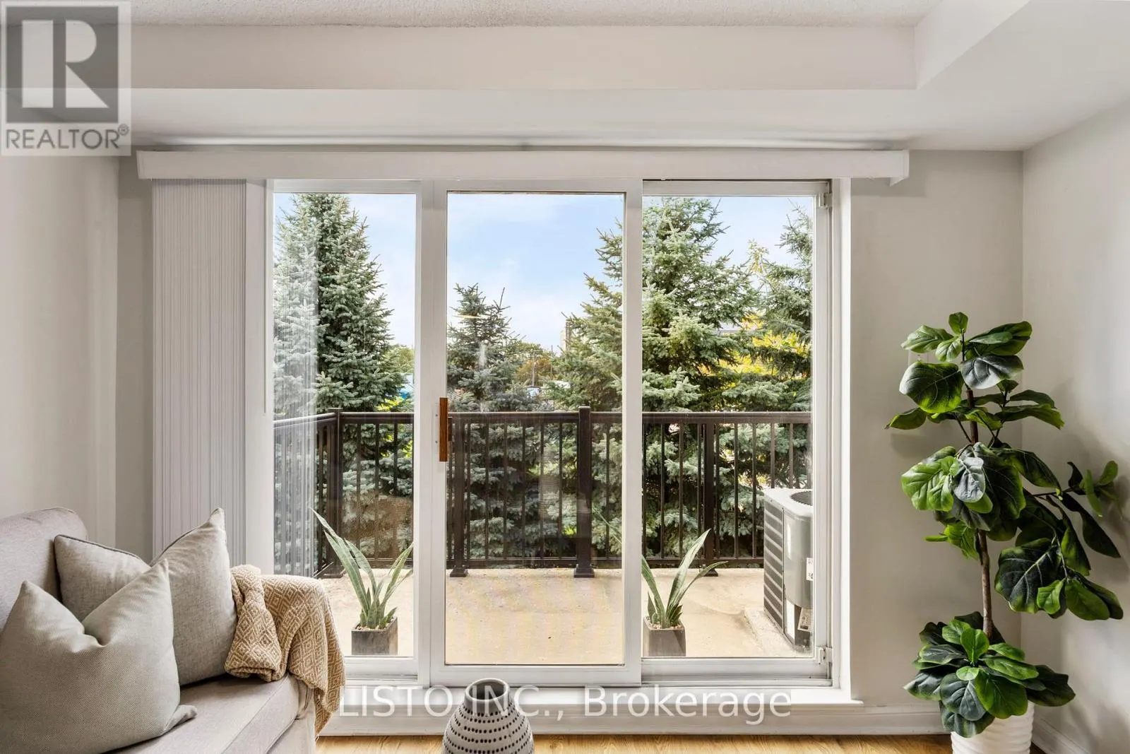2106 - 55 GEORGE APPLETON WAY