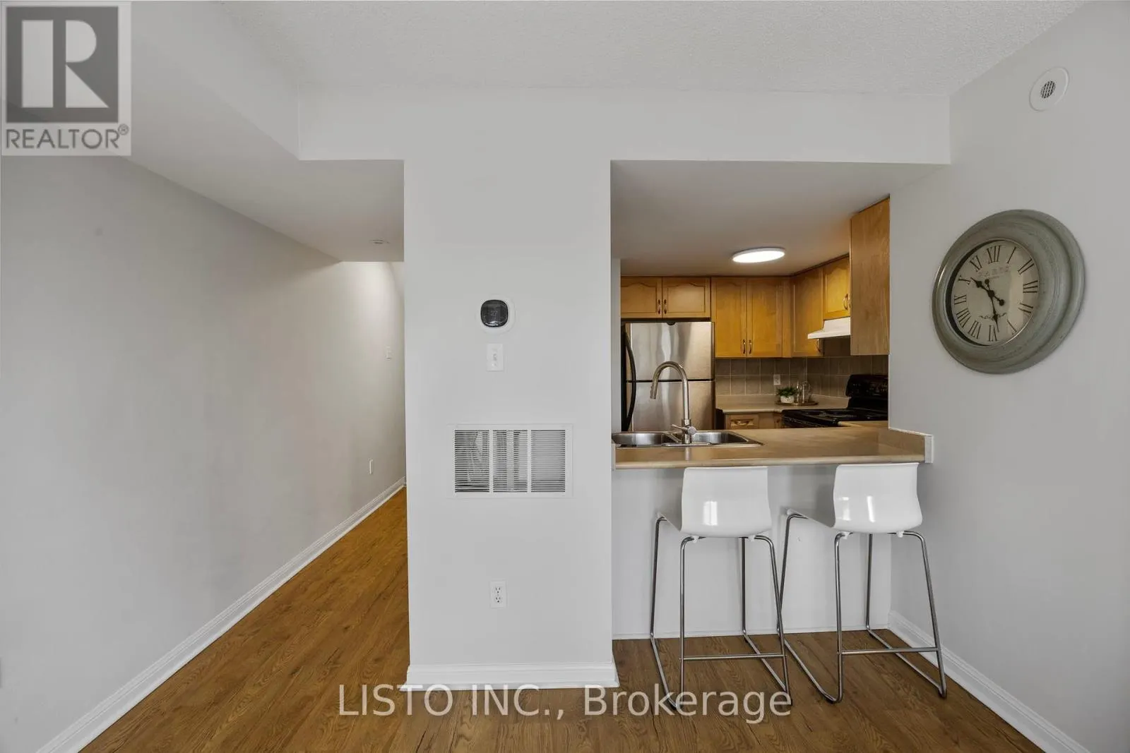 2106 - 55 GEORGE APPLETON WAY
