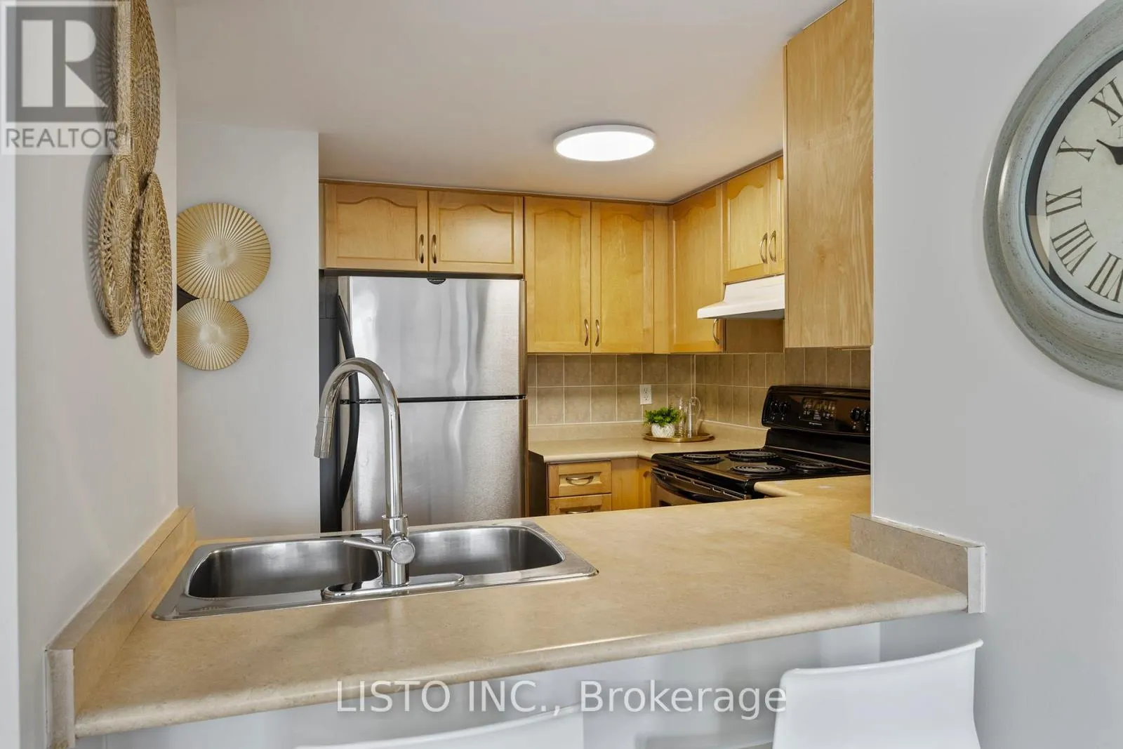 2106 - 55 GEORGE APPLETON WAY