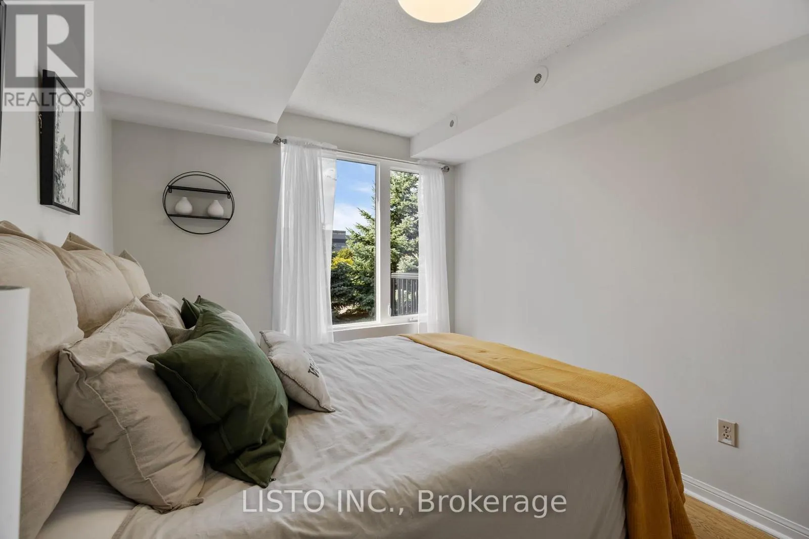 2106 - 55 GEORGE APPLETON WAY