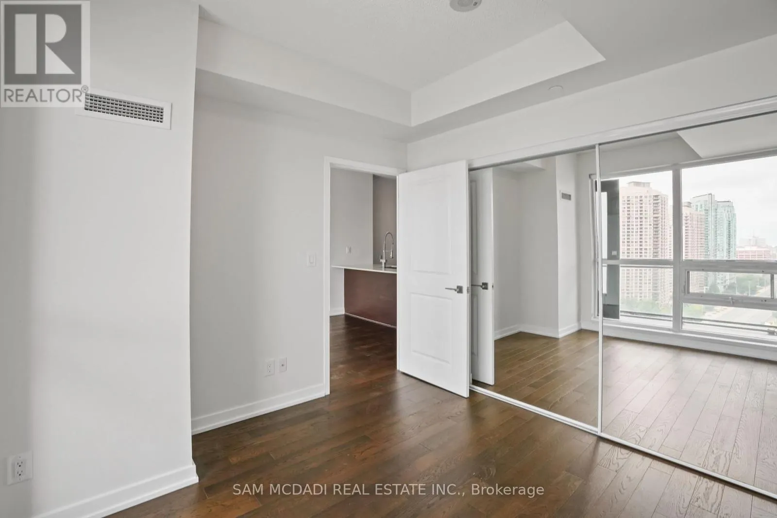 1706 - 4011 BRICKSTONE MEWS