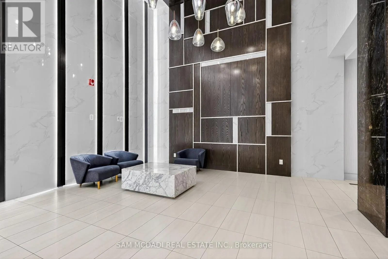 1706 - 4011 BRICKSTONE MEWS